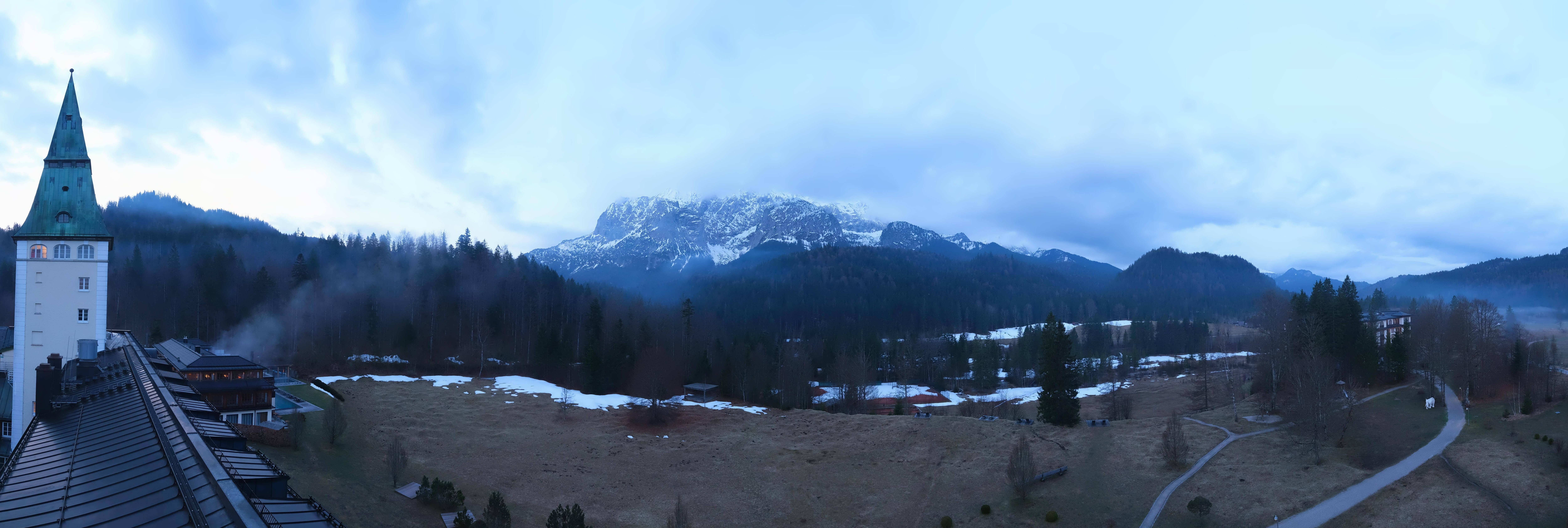 Archiv Foto Webcam Garmisch-Partenkirchen: Schloss Elmau