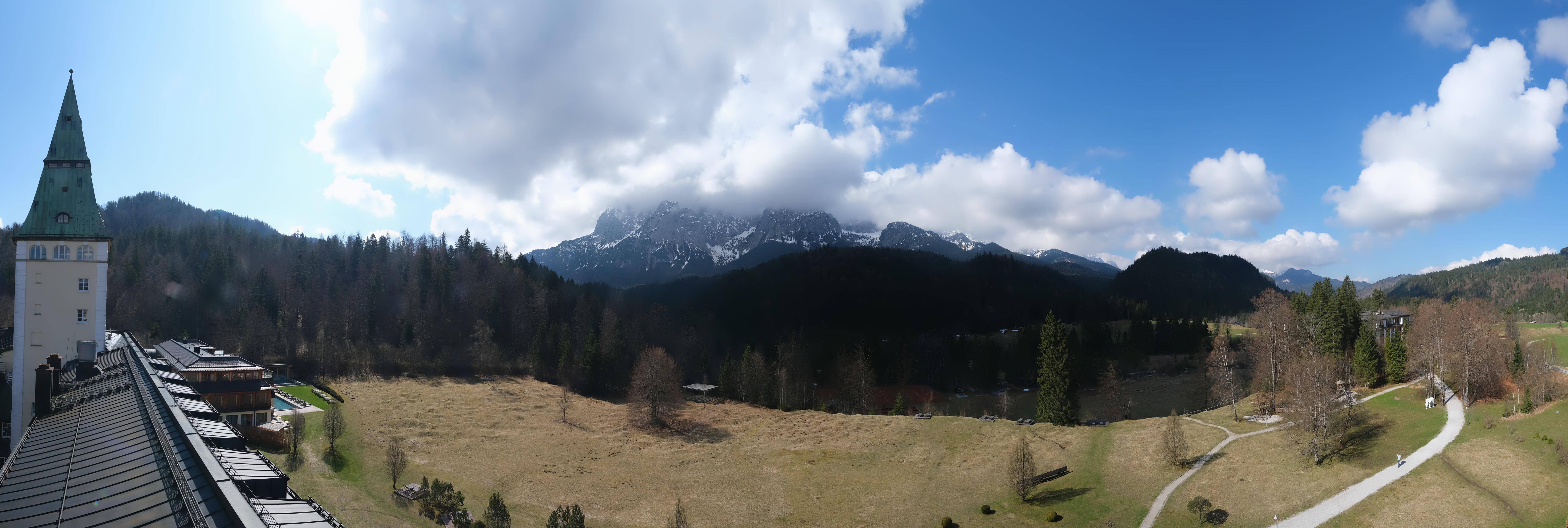 Archiv Foto Webcam Garmisch-Partenkirchen: Schloss Elmau