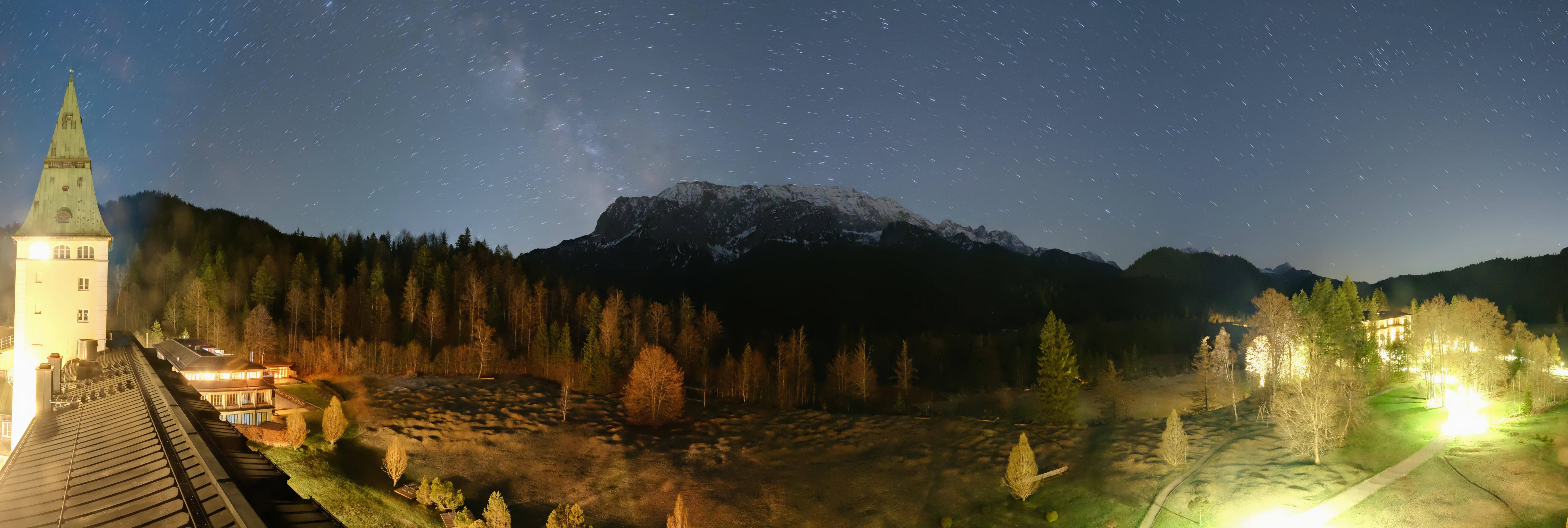 Archiv Foto Webcam Garmisch-Partenkirchen: Schloss Elmau