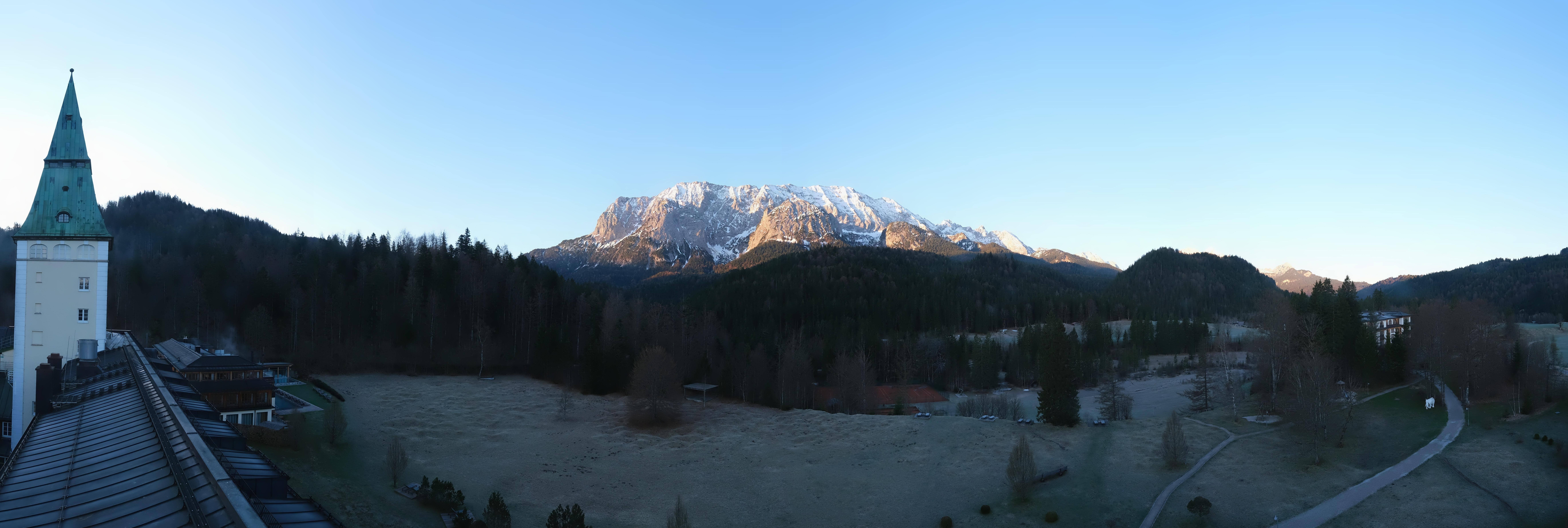 Archiv Foto Webcam Garmisch-Partenkirchen: Schloss Elmau