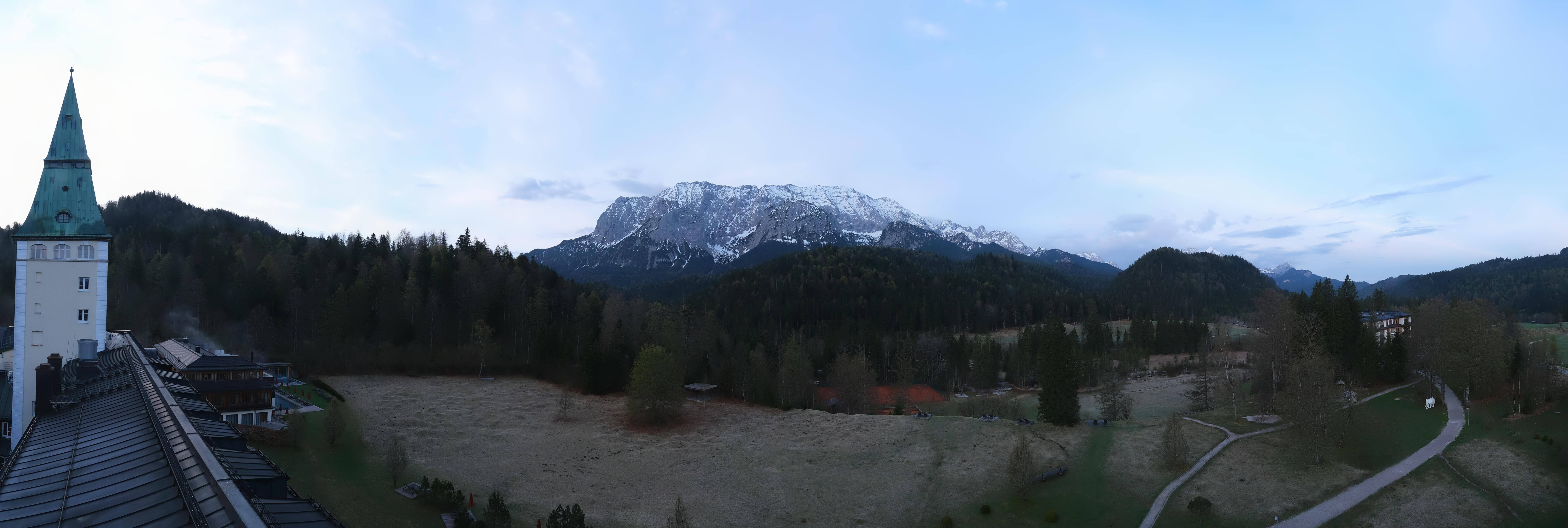 Archiv Foto Webcam Garmisch-Partenkirchen: Schloss Elmau