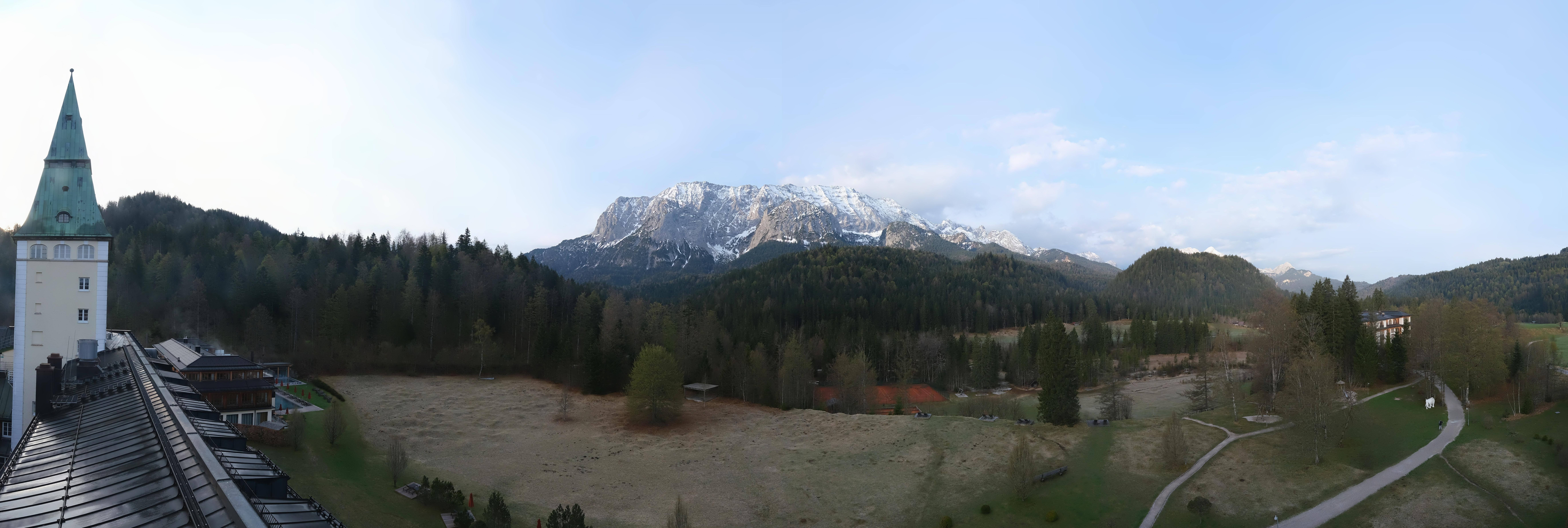 Archiv Foto Webcam Garmisch-Partenkirchen: Schloss Elmau