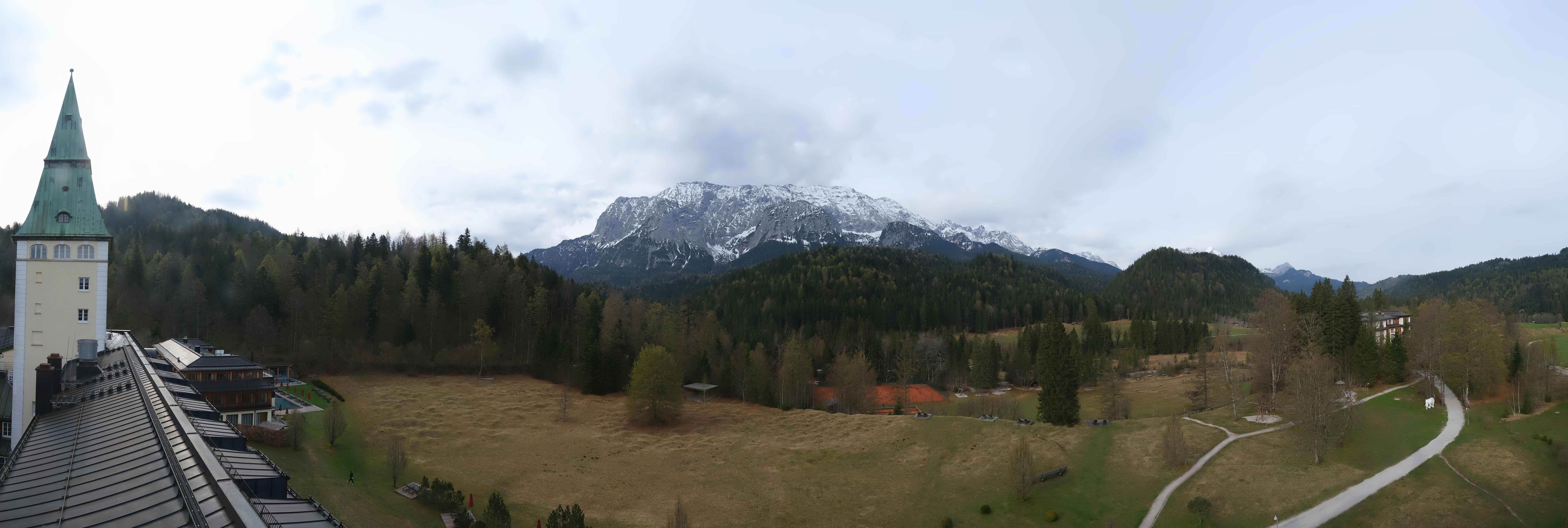 Archiv Foto Webcam Garmisch-Partenkirchen: Schloss Elmau