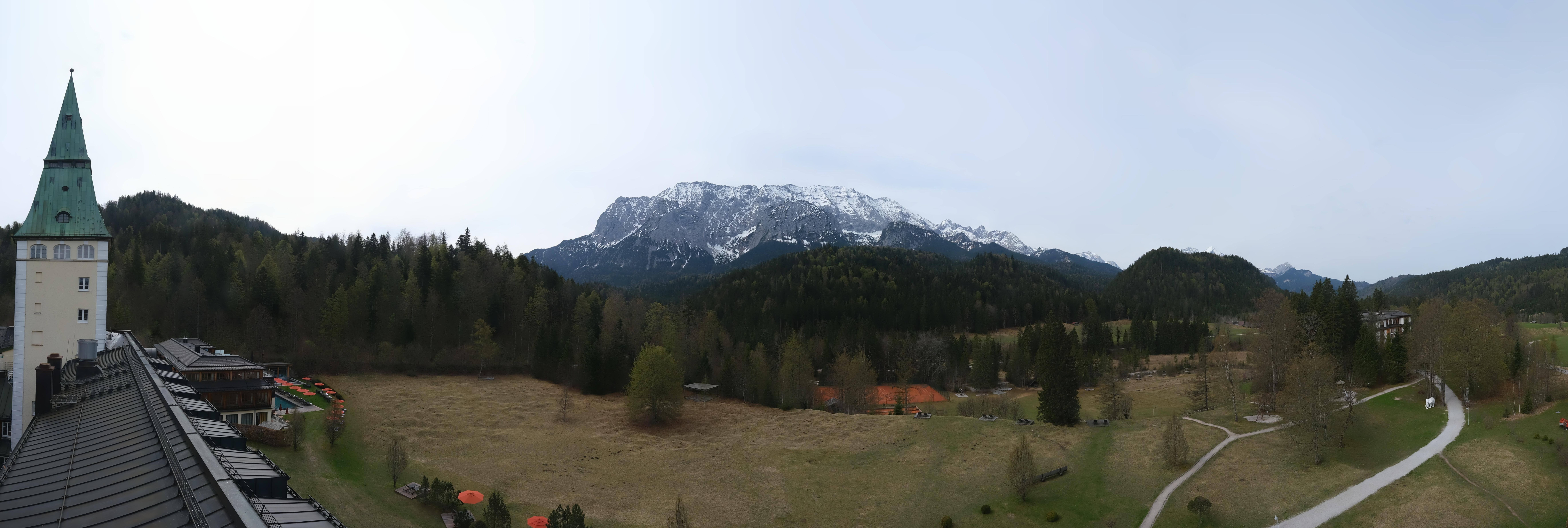 Archiv Foto Webcam Garmisch-Partenkirchen: Schloss Elmau