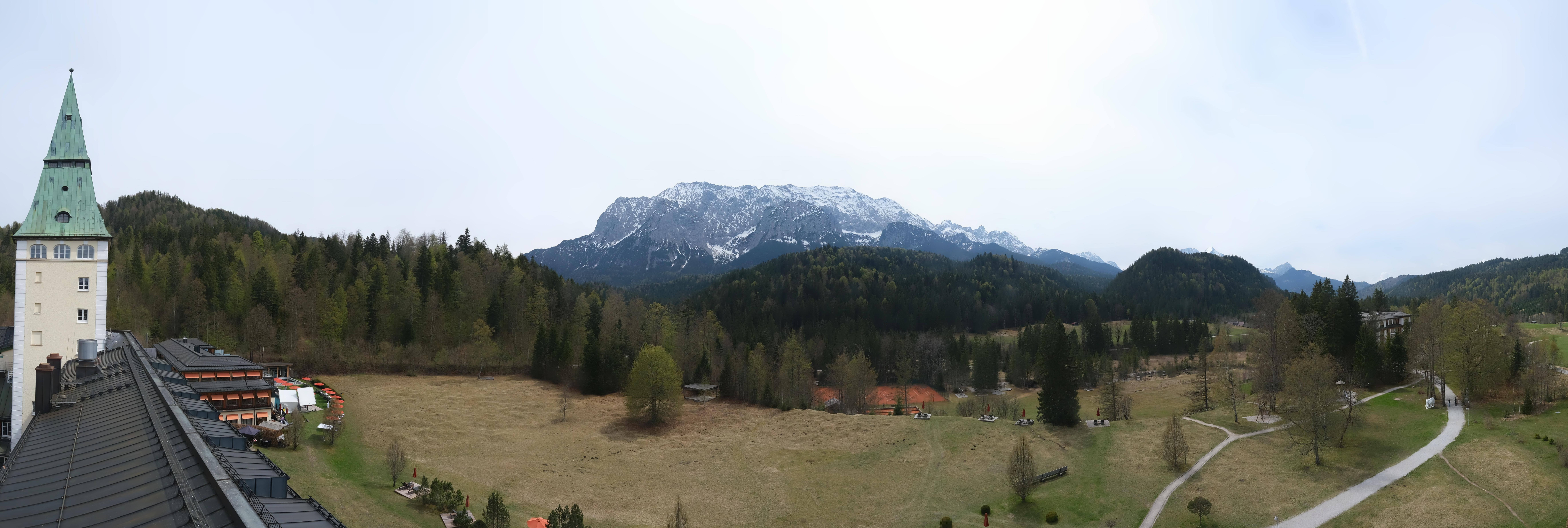Archiv Foto Webcam Garmisch-Partenkirchen: Schloss Elmau