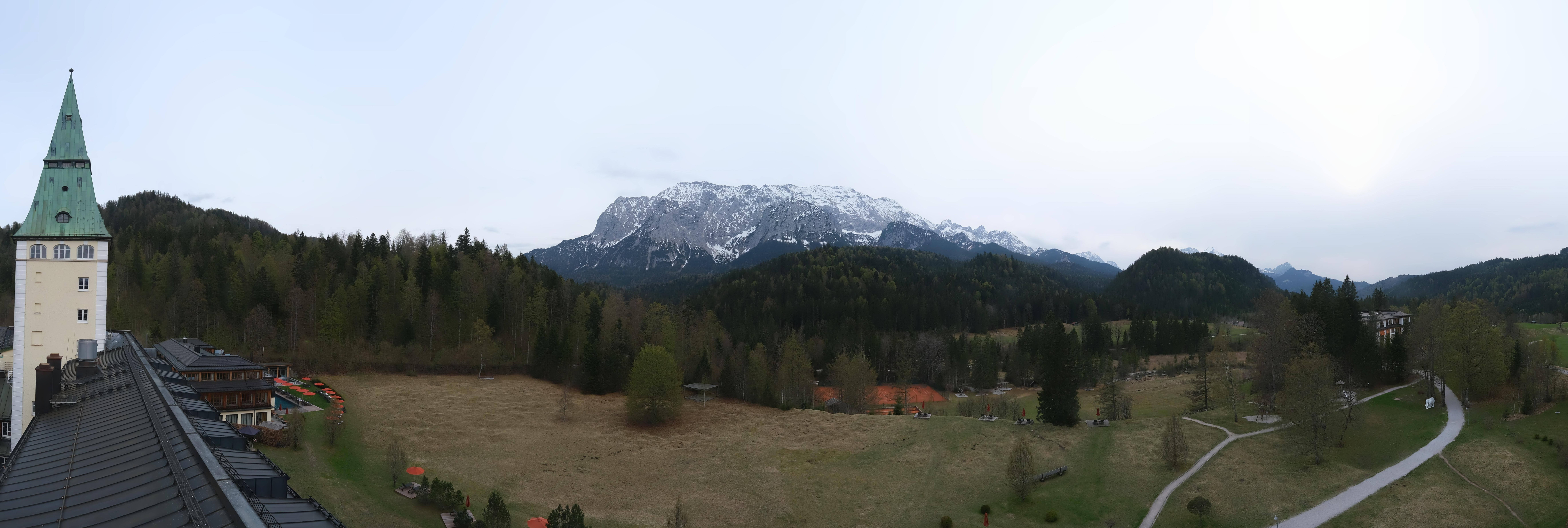 Archiv Foto Webcam Garmisch-Partenkirchen: Schloss Elmau