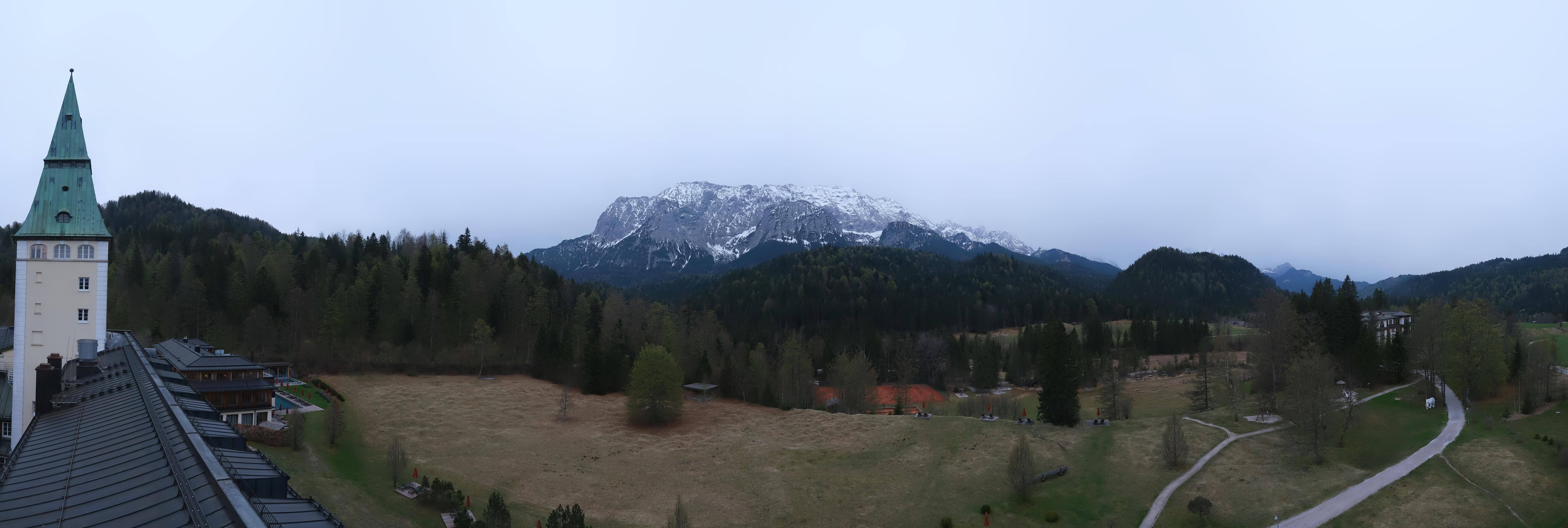 Archiv Foto Webcam Garmisch-Partenkirchen: Schloss Elmau