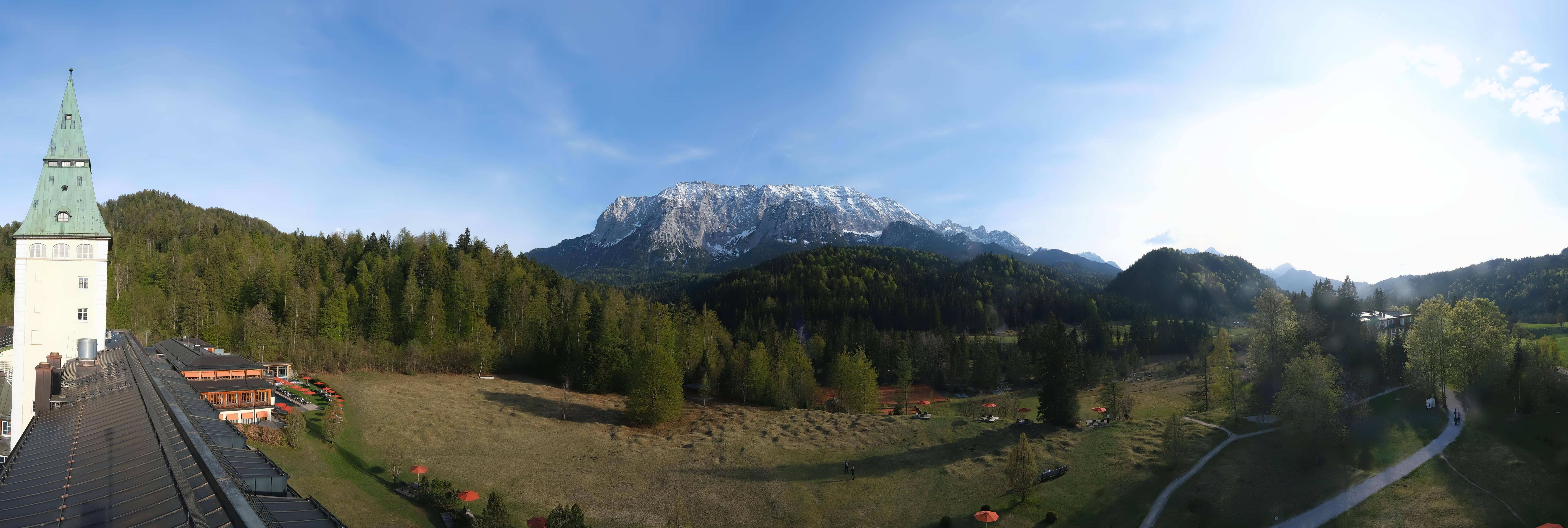 Archiv Foto Webcam Garmisch-Partenkirchen: Schloss Elmau