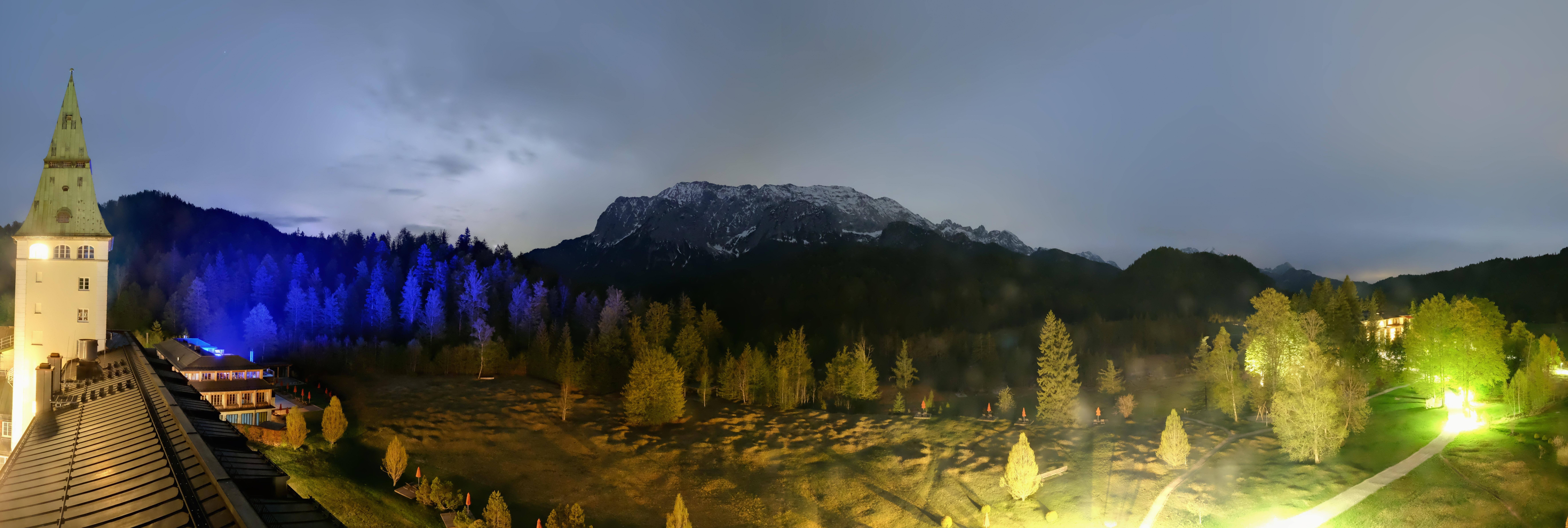 Archived image Webcam Schloss Elmau Luxury Spa Retreat