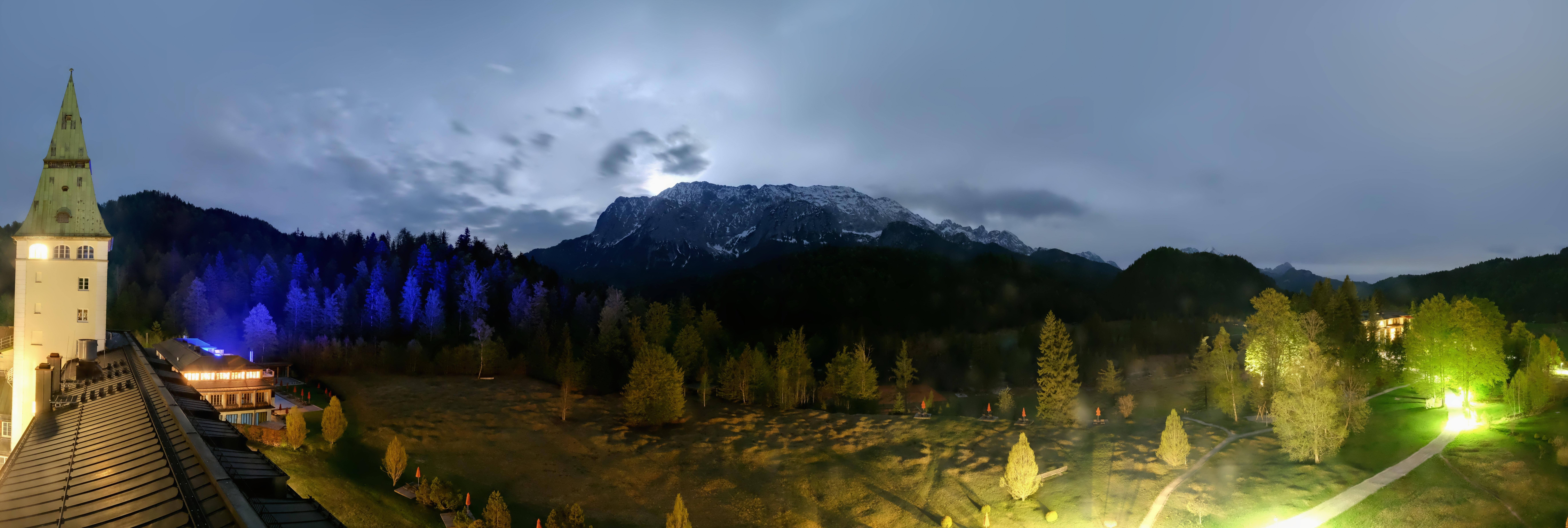 Archived image Webcam Schloss Elmau Luxury Spa Retreat