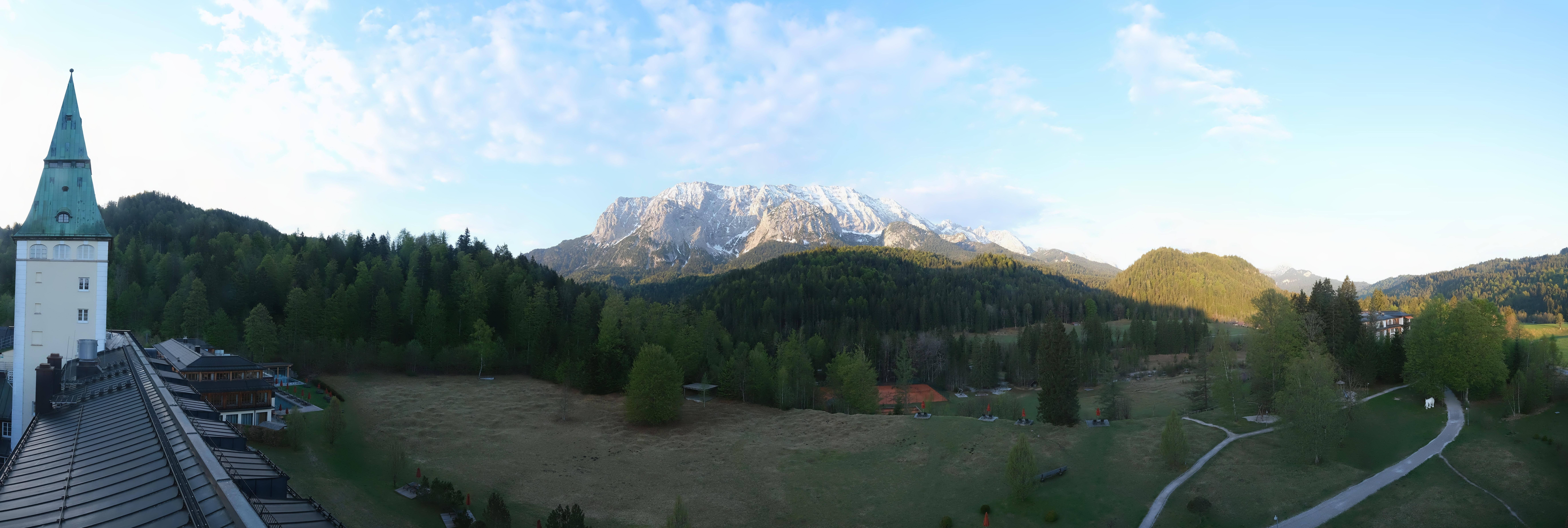 Archived image Webcam Schloss Elmau Luxury Spa Retreat