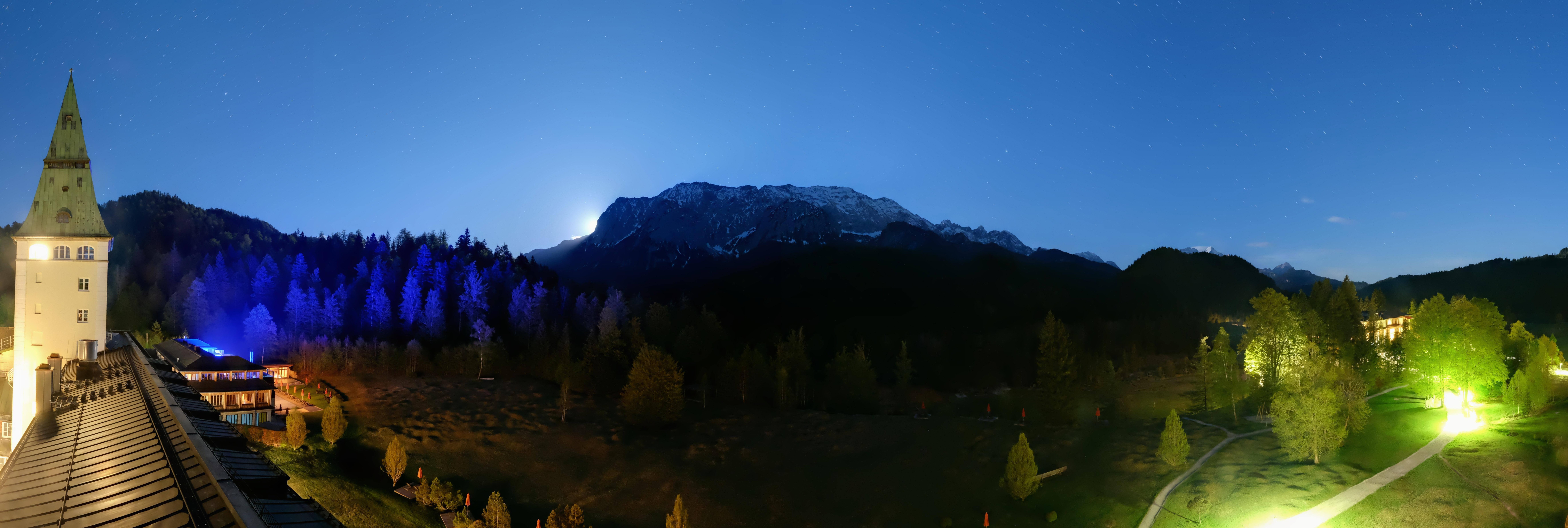 Archived image Webcam Schloss Elmau Luxury Spa Retreat