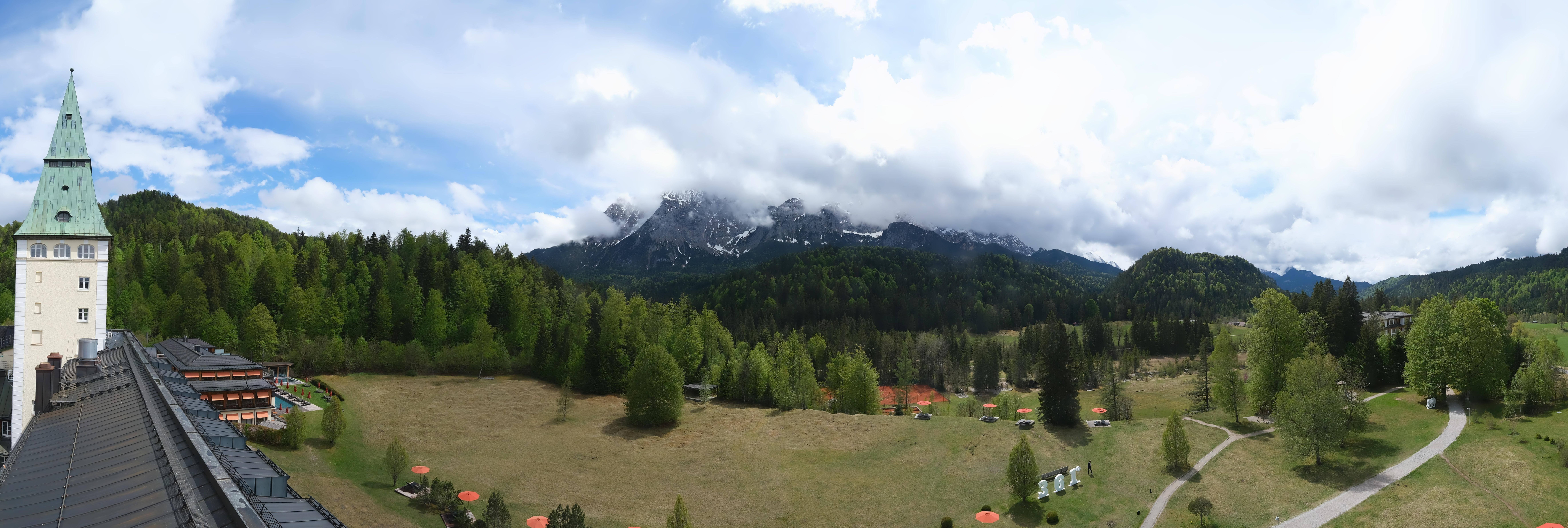 Archiv Foto Webcam Garmisch-Partenkirchen: Schloss Elmau