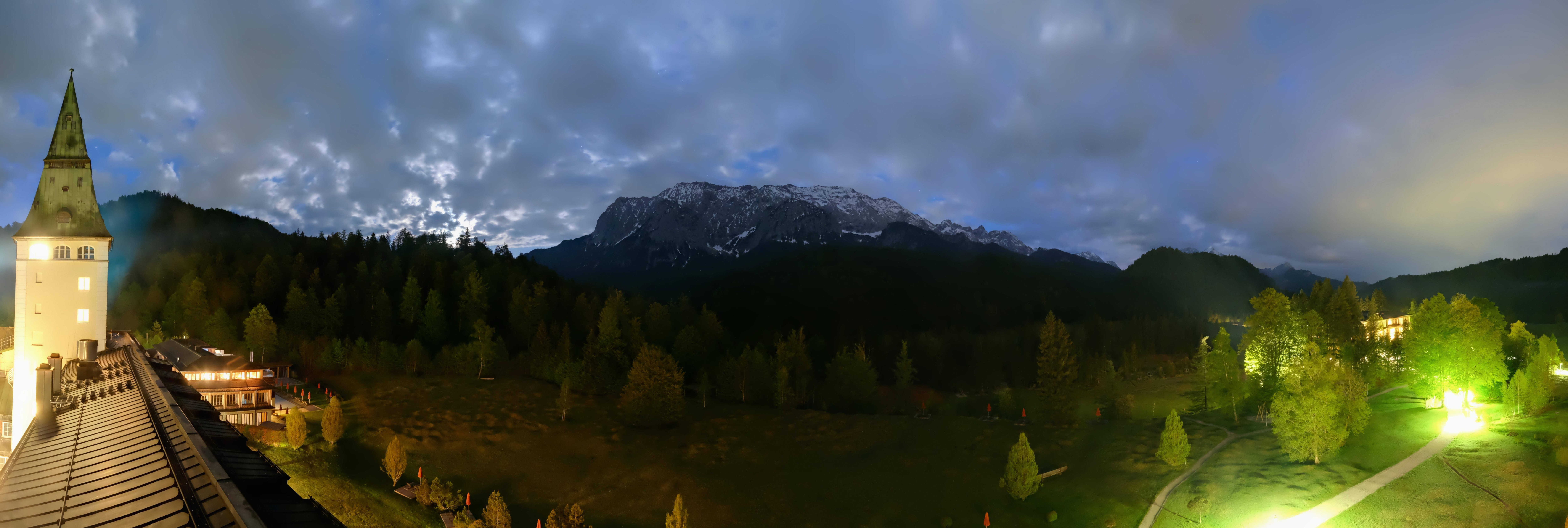 Archiv Foto Webcam Garmisch-Partenkirchen: Schloss Elmau