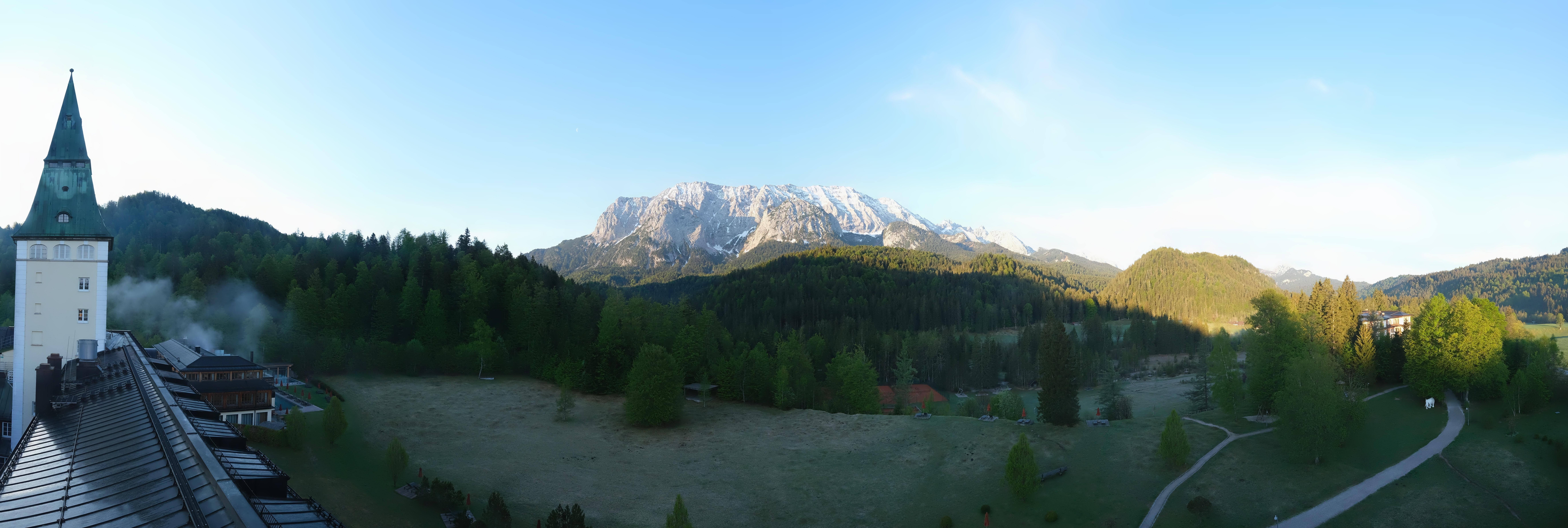 Archiv Foto Webcam Garmisch-Partenkirchen: Schloss Elmau