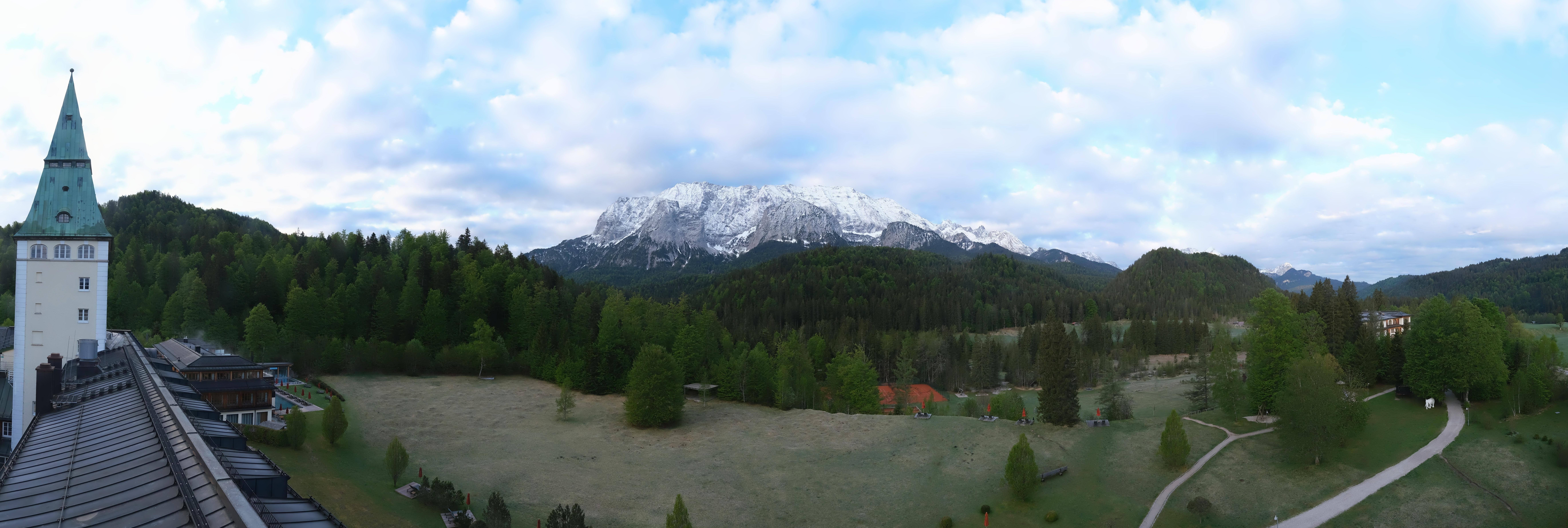 Archiv Foto Webcam Garmisch-Partenkirchen: Schloss Elmau