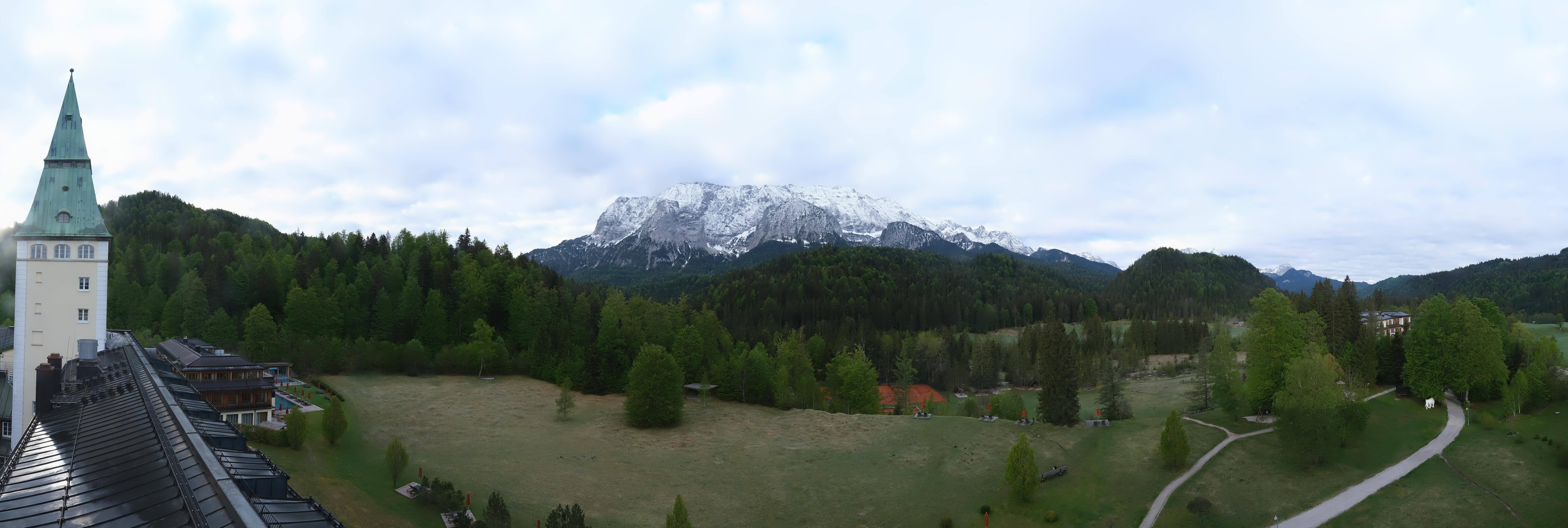 Archiv Foto Webcam Garmisch-Partenkirchen: Schloss Elmau
