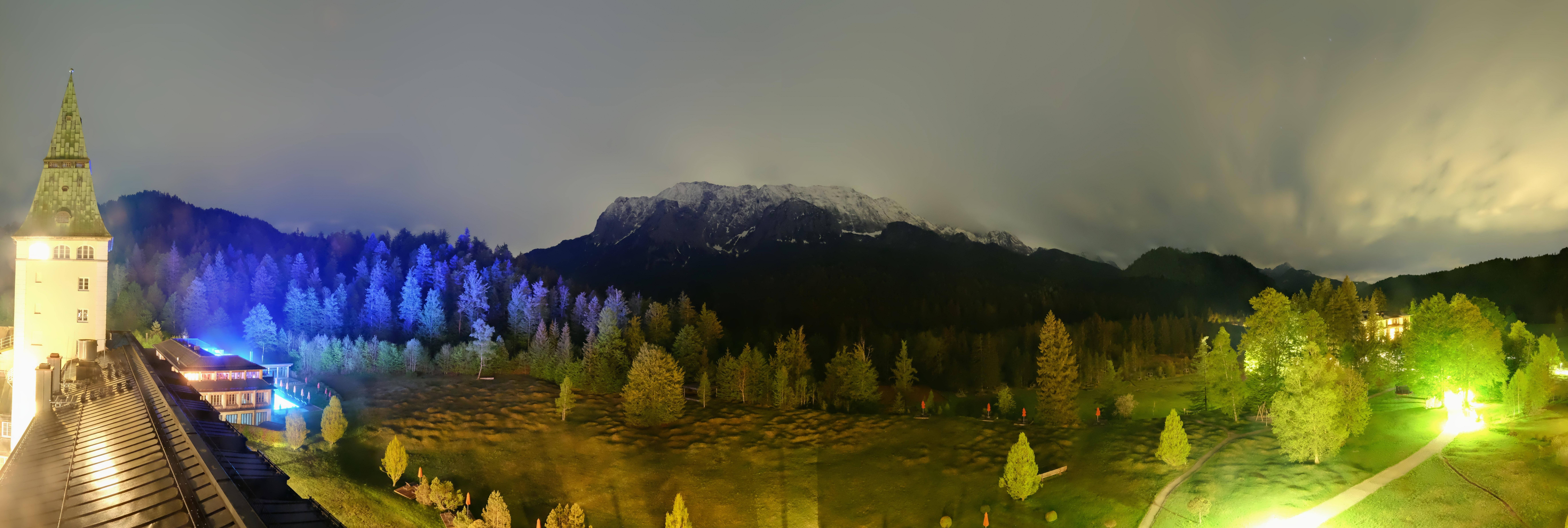 Archiv Foto Webcam Garmisch-Partenkirchen: Schloss Elmau