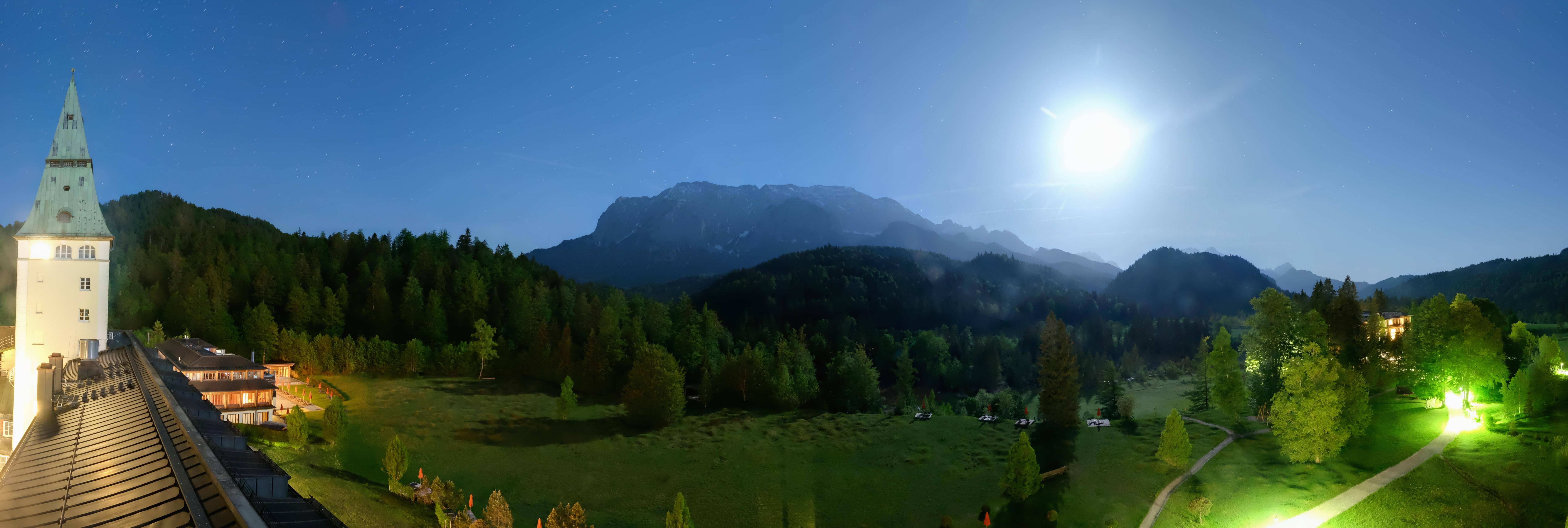 Archived image Webcam Schloss Elmau Luxury Spa Retreat