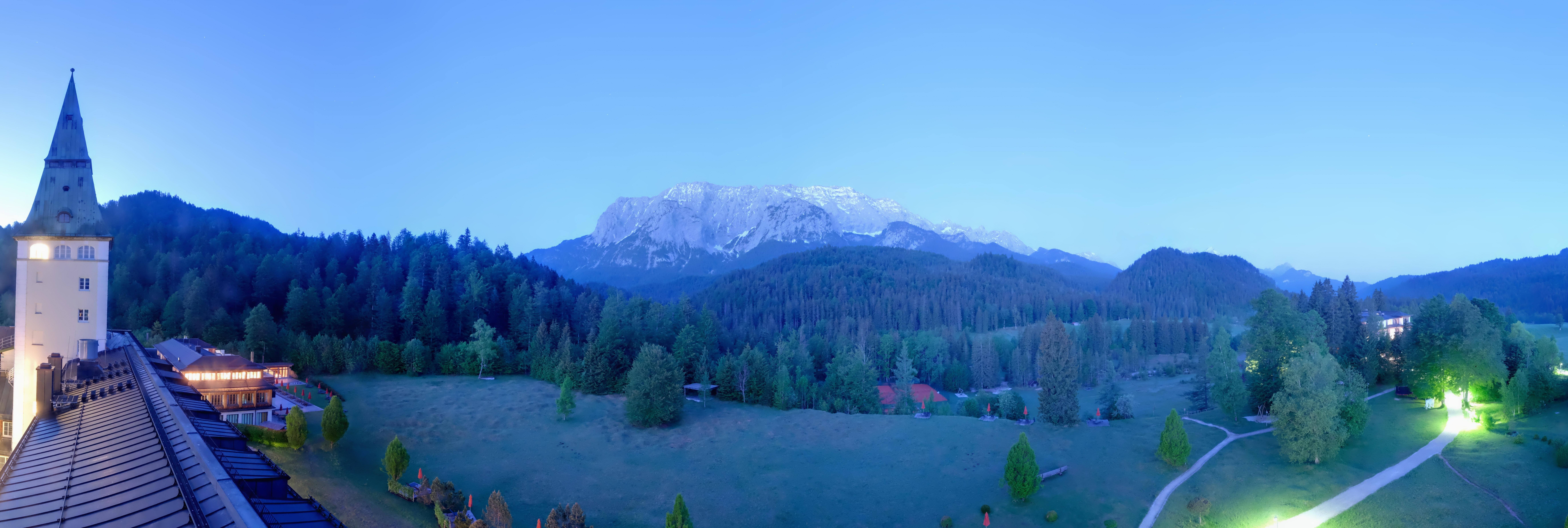 Archived image Webcam Schloss Elmau Luxury Spa Retreat