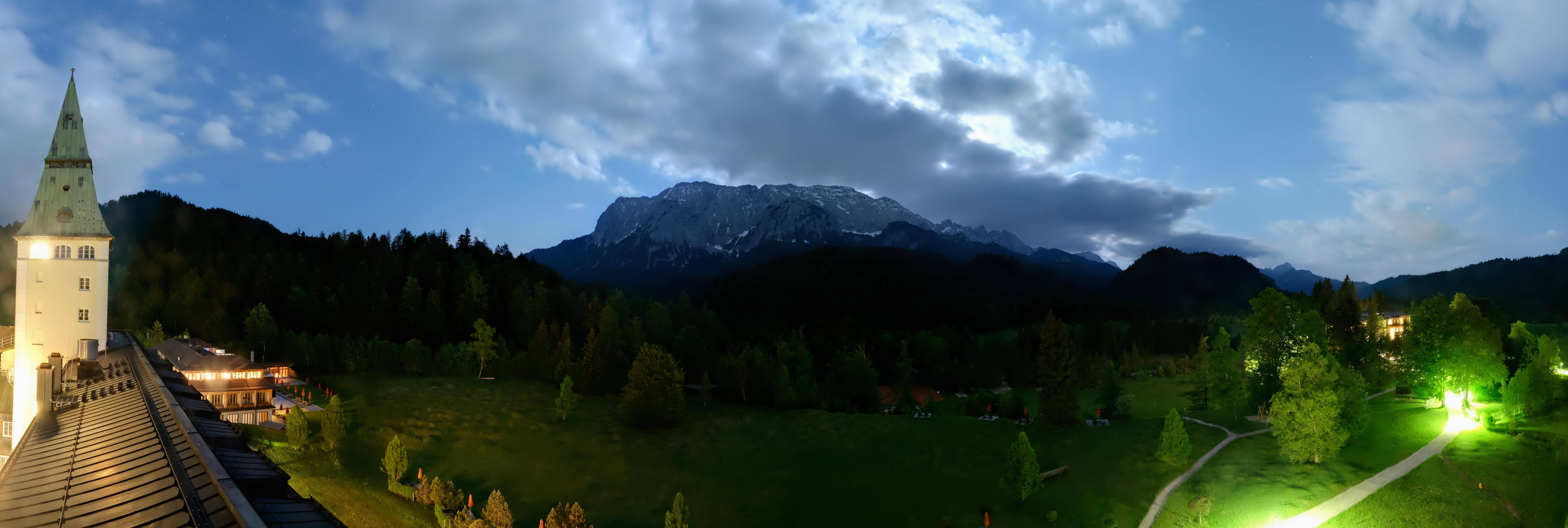 Archived image Webcam Schloss Elmau Luxury Spa Retreat