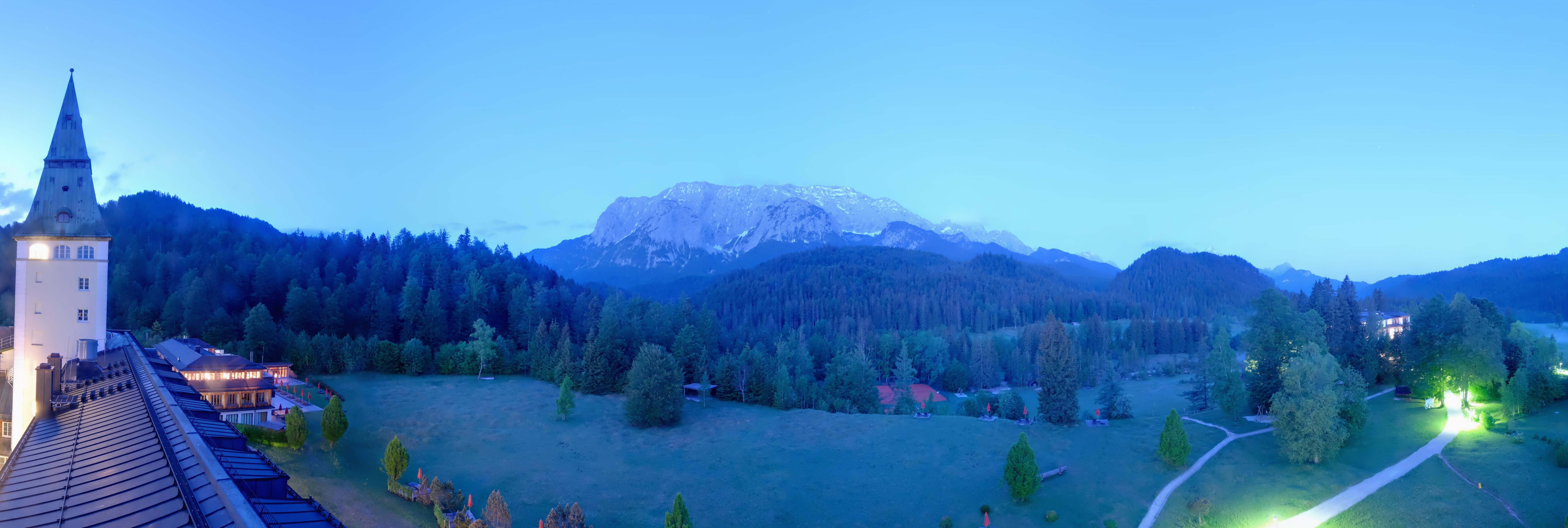 Archived image Webcam Schloss Elmau Luxury Spa Retreat