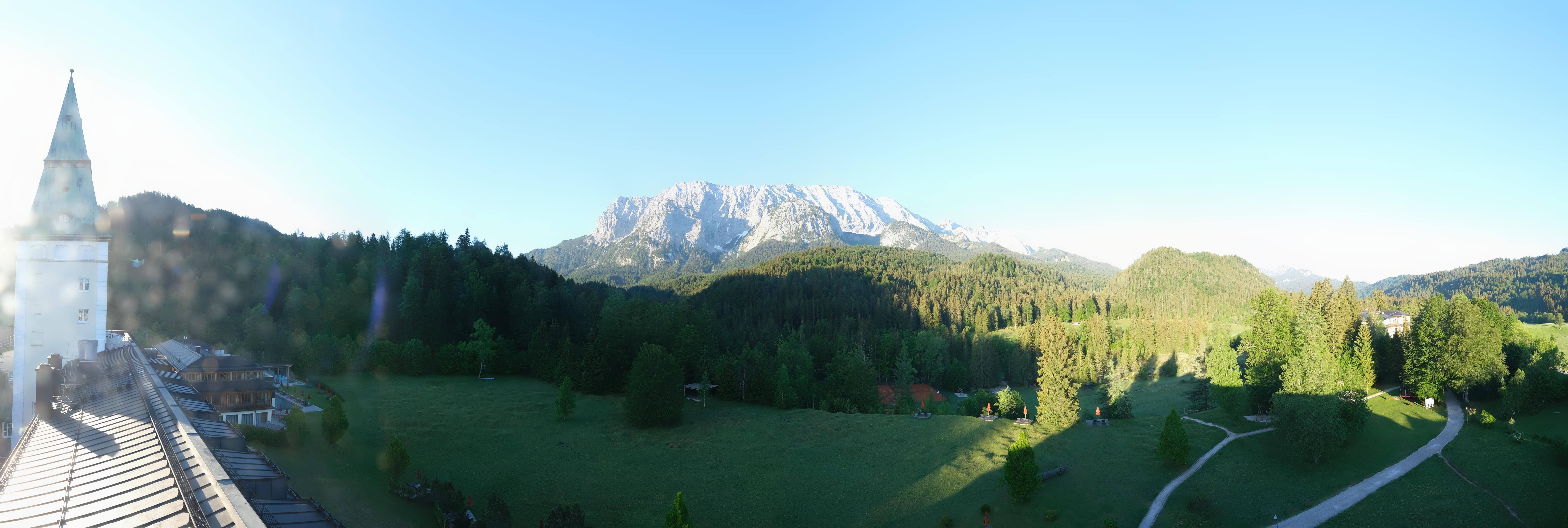 Archiv Foto Webcam Garmisch-Partenkirchen: Schloss Elmau