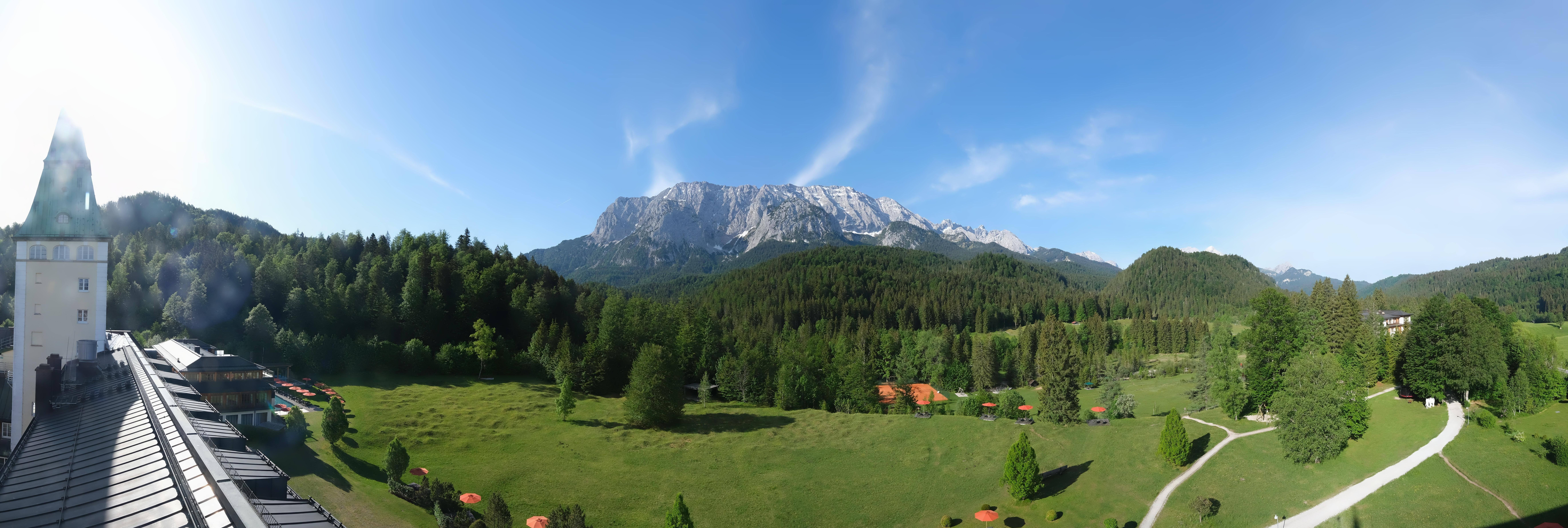 Archiv Foto Webcam Garmisch-Partenkirchen: Schloss Elmau