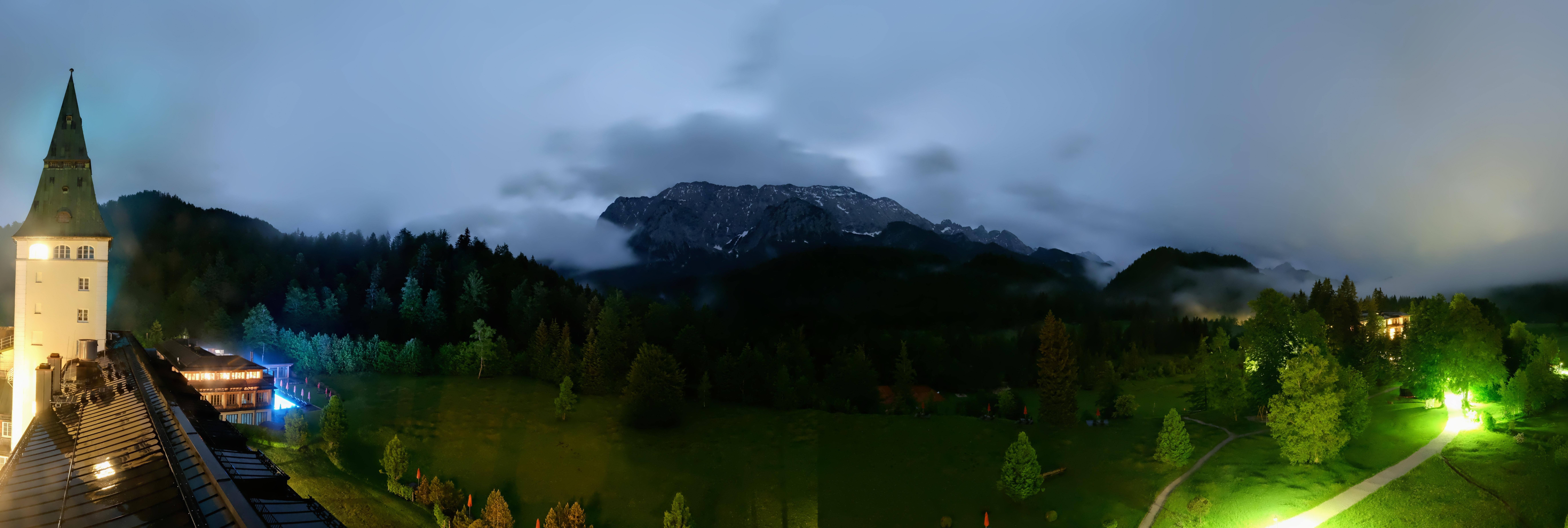 Archiv Foto Webcam Garmisch-Partenkirchen: Schloss Elmau