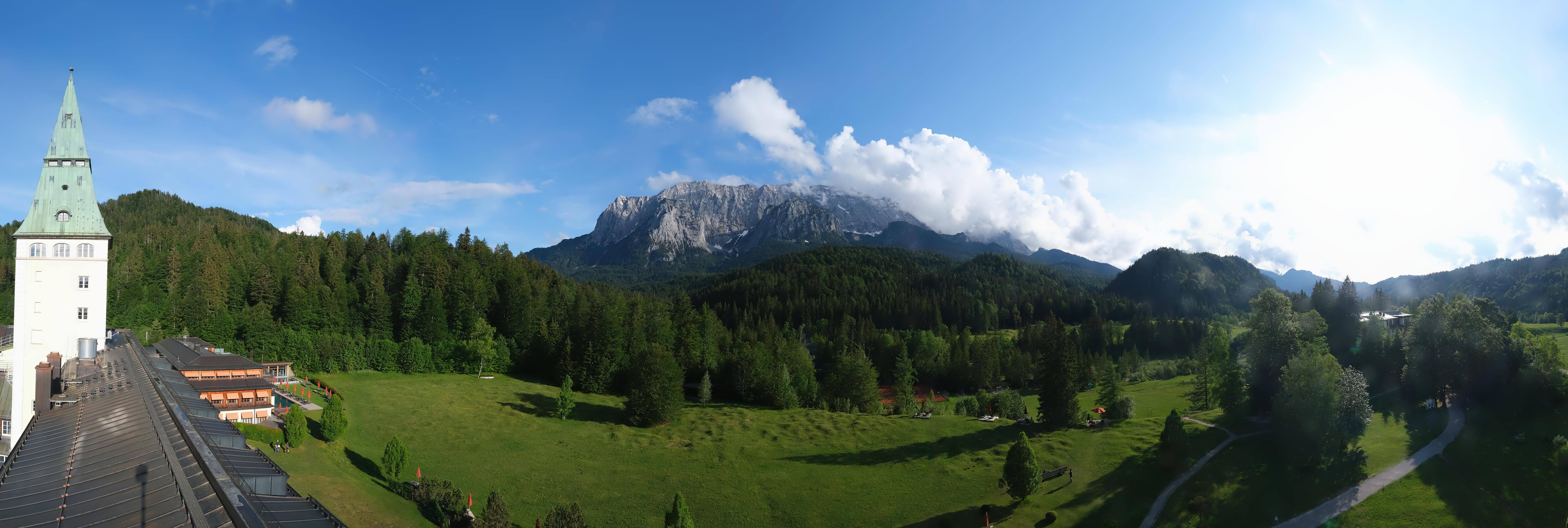 Archiv Foto Webcam Garmisch-Partenkirchen: Schloss Elmau