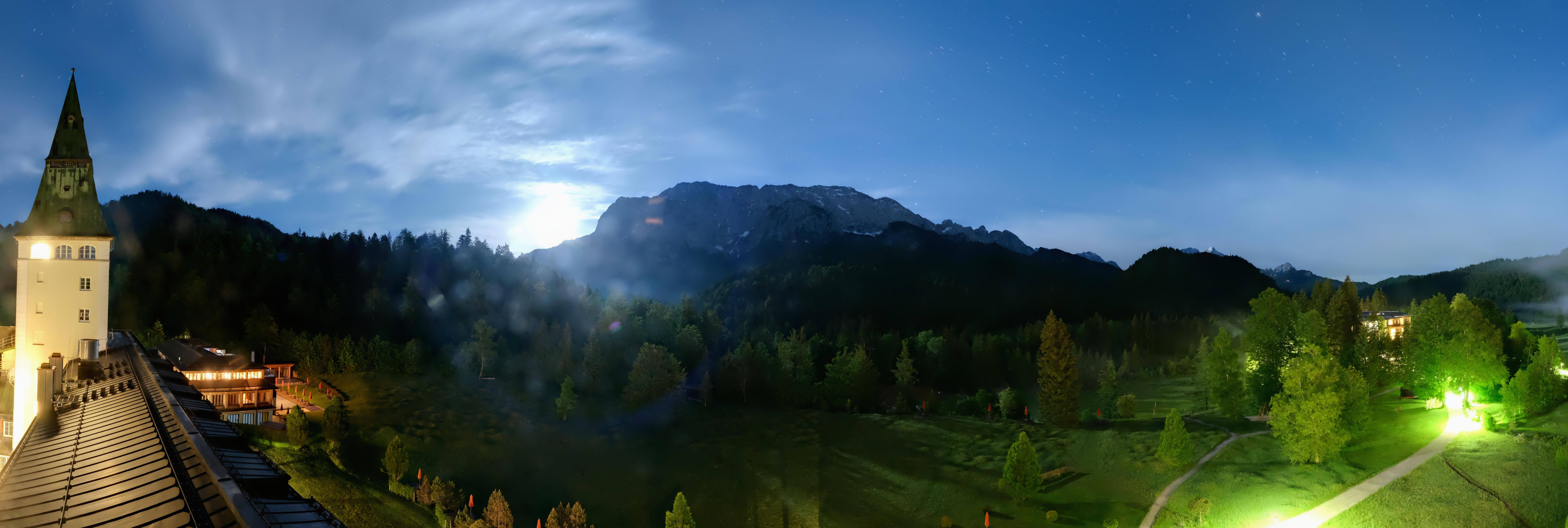Archiv Foto Webcam Garmisch-Partenkirchen: Schloss Elmau