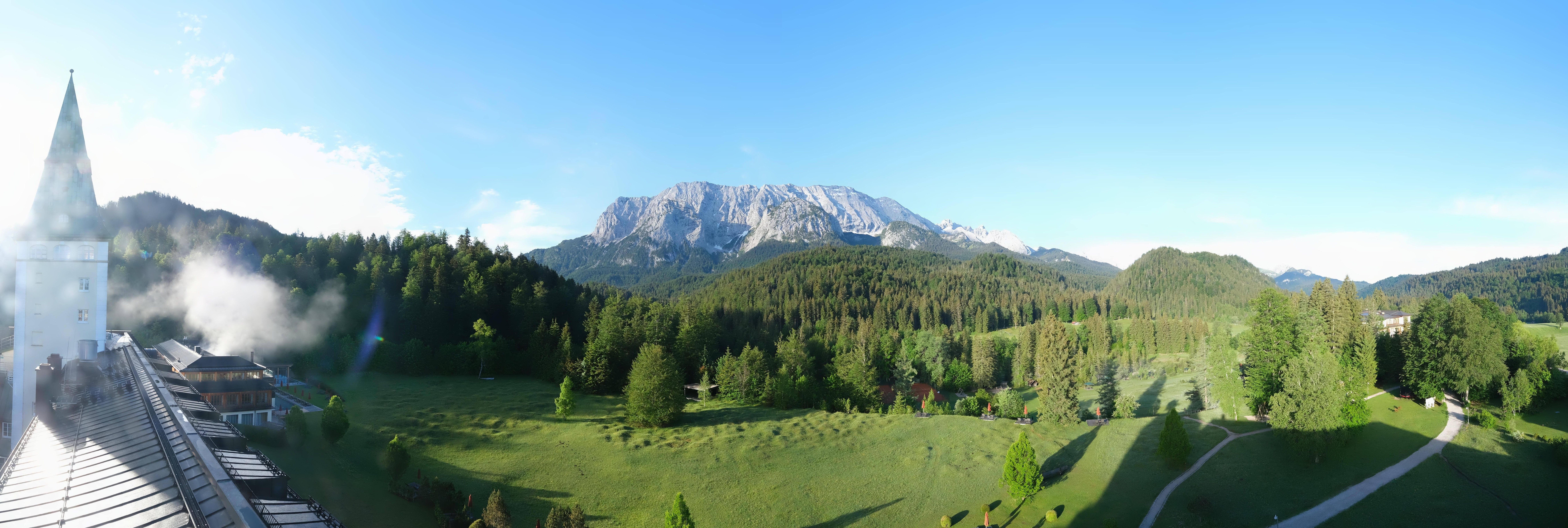 Archiv Foto Webcam Garmisch-Partenkirchen: Schloss Elmau