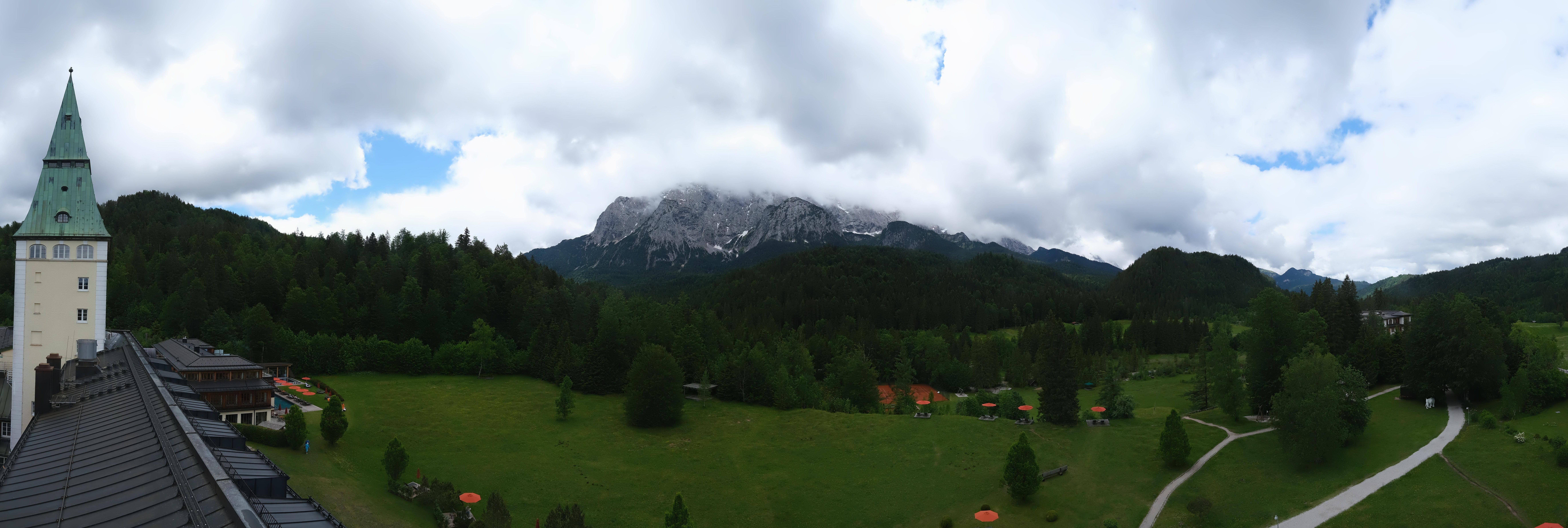 Archiv Foto Webcam Garmisch-Partenkirchen: Schloss Elmau