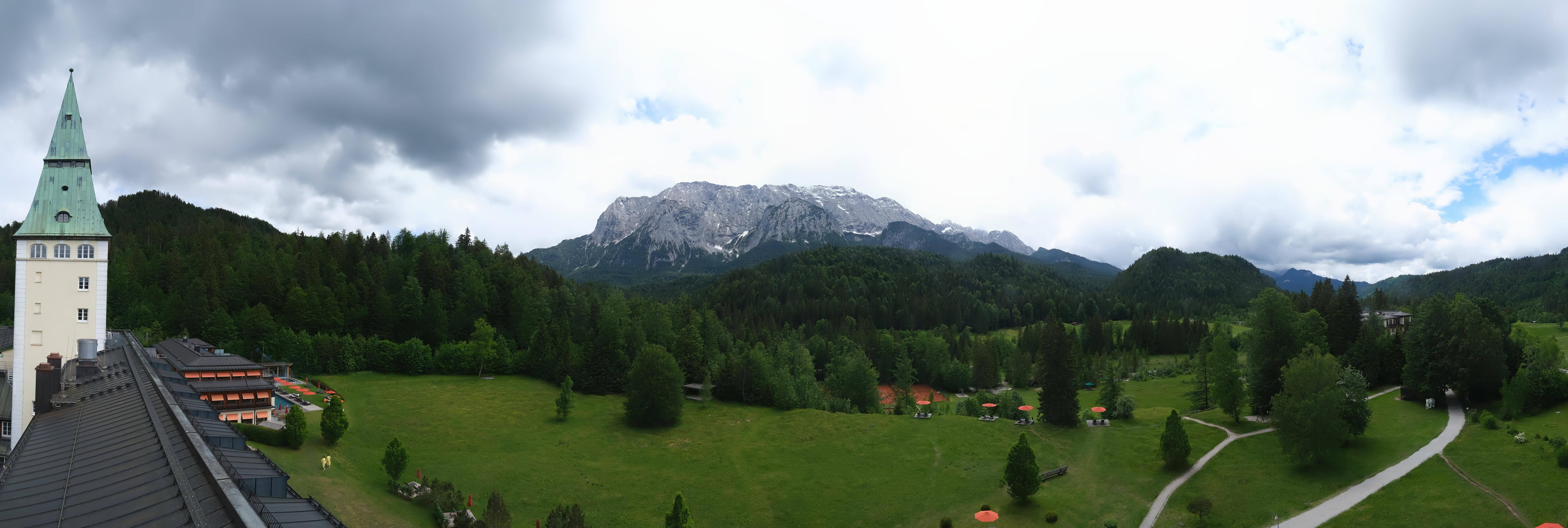 Archiv Foto Webcam Garmisch-Partenkirchen: Schloss Elmau