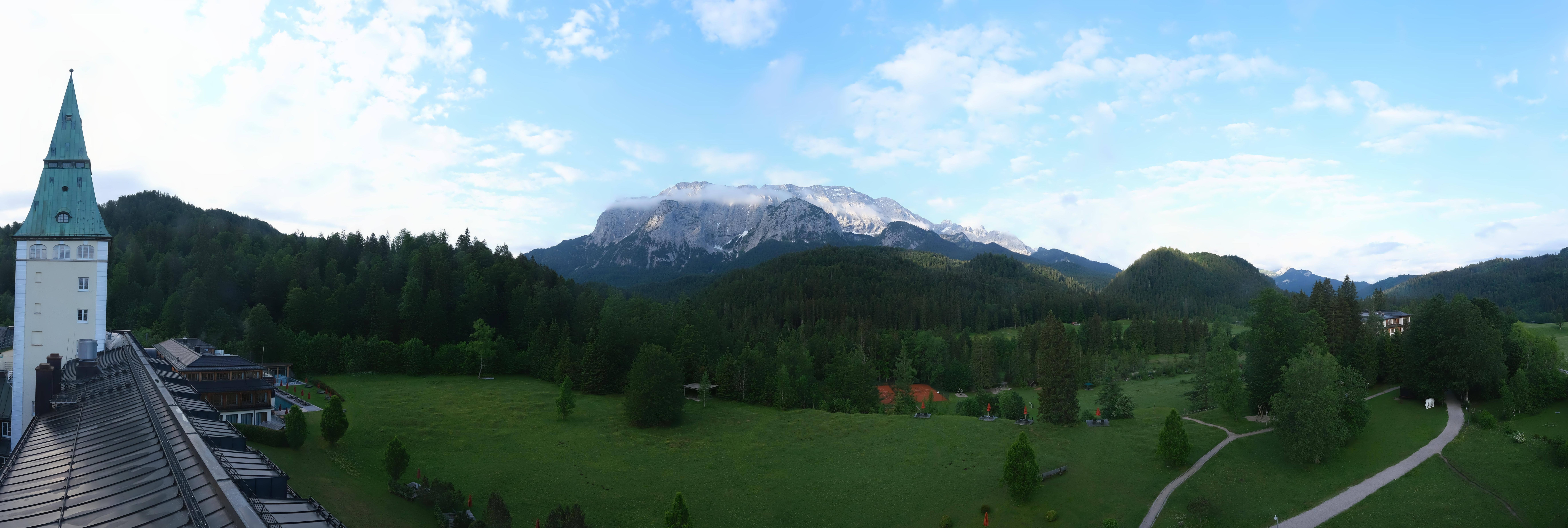 Archiv Foto Webcam Garmisch-Partenkirchen: Schloss Elmau