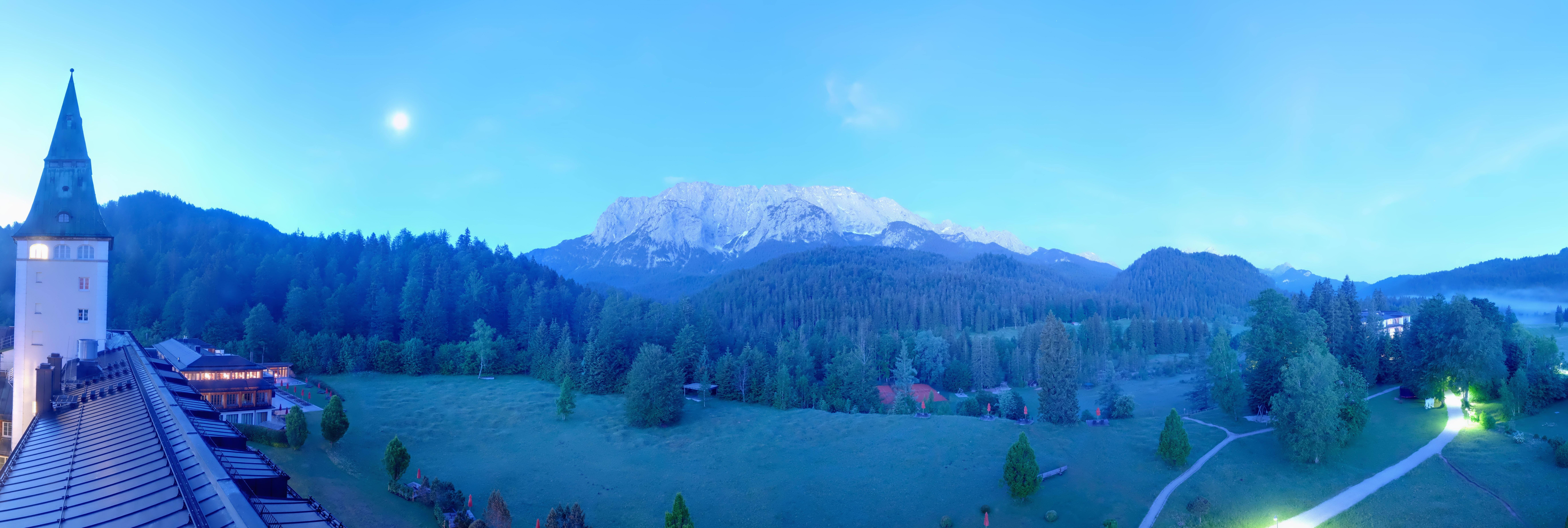 Archiv Foto Webcam Garmisch-Partenkirchen: Schloss Elmau