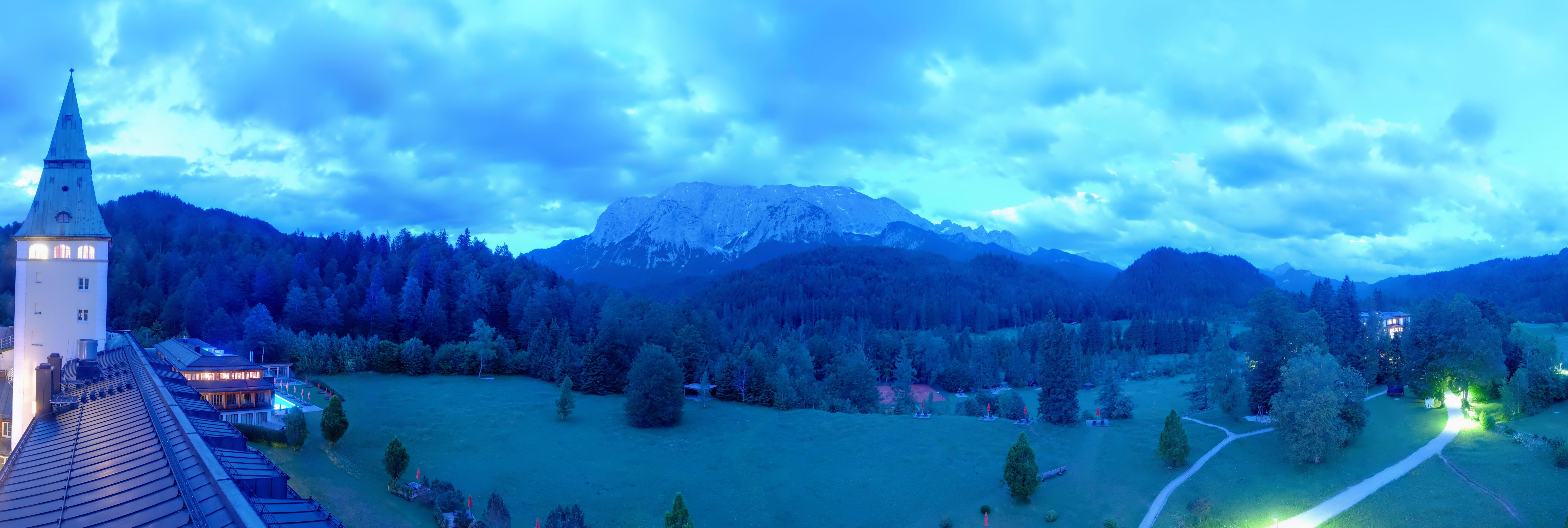 Archiv Foto Webcam Garmisch-Partenkirchen: Schloss Elmau
