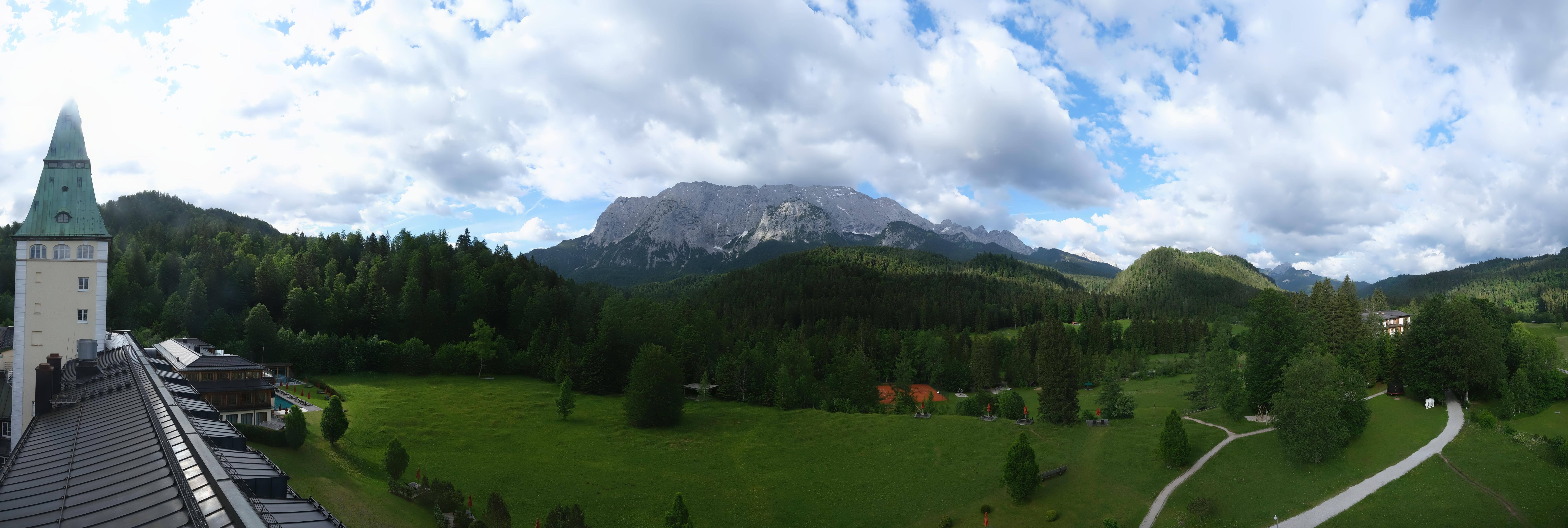 Archiv Foto Webcam Garmisch-Partenkirchen: Schloss Elmau
