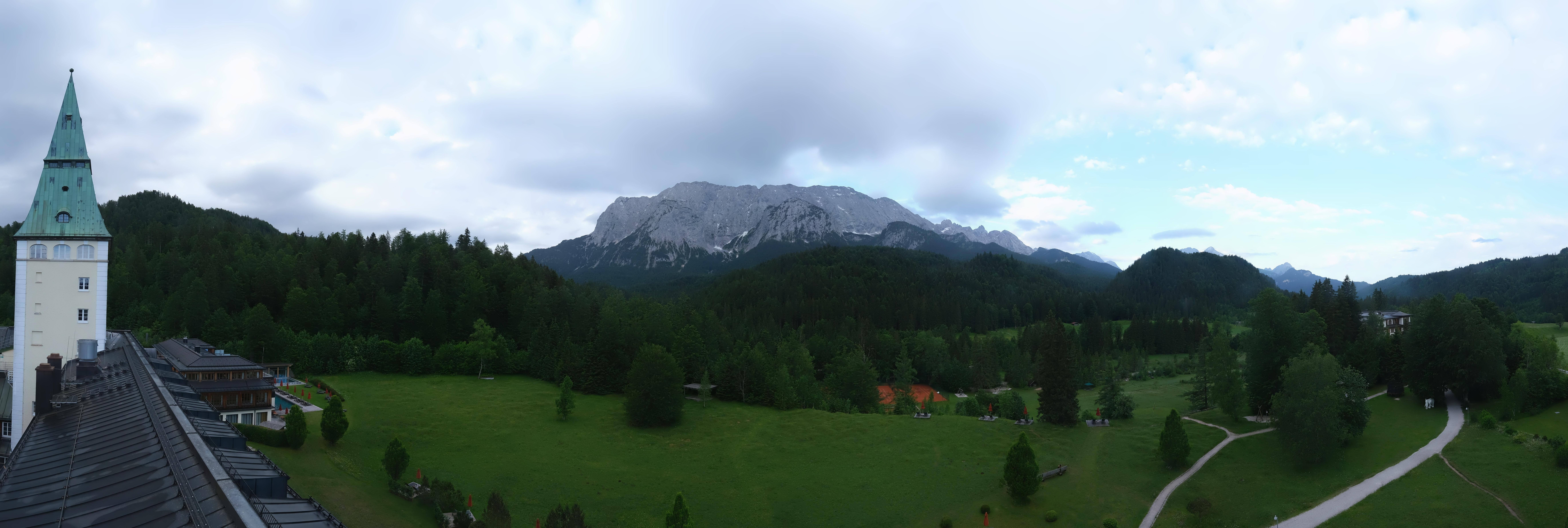 Archiv Foto Webcam Garmisch-Partenkirchen: Schloss Elmau
