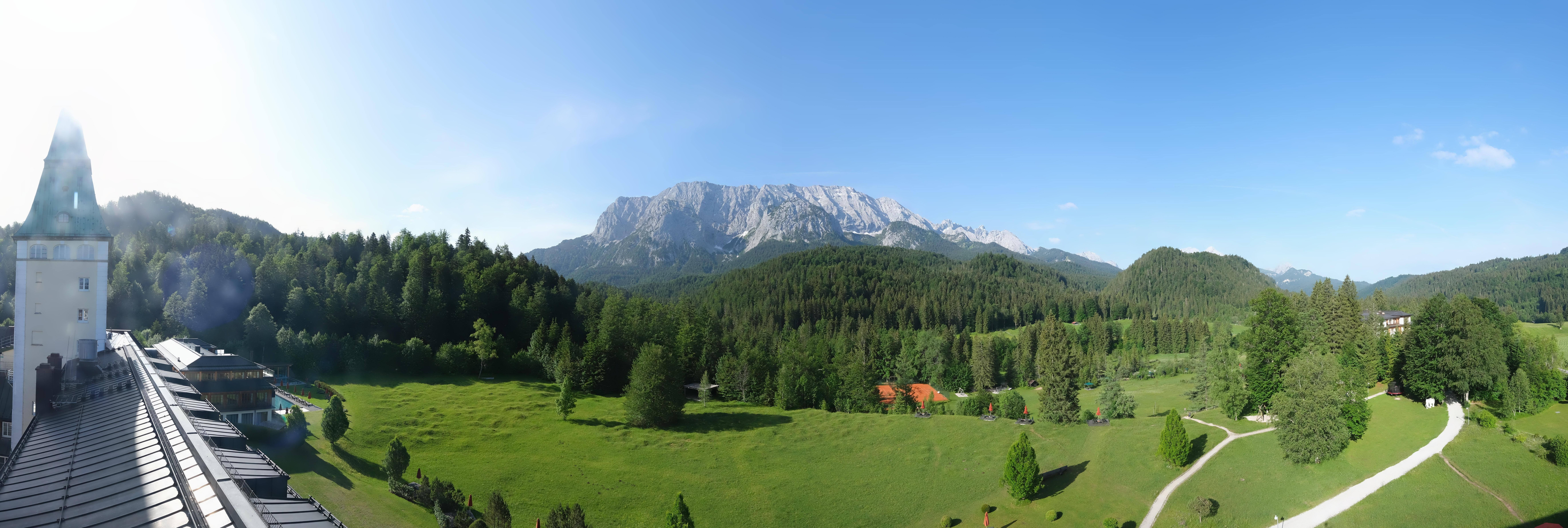 Archiv Foto Webcam Garmisch-Partenkirchen: Schloss Elmau