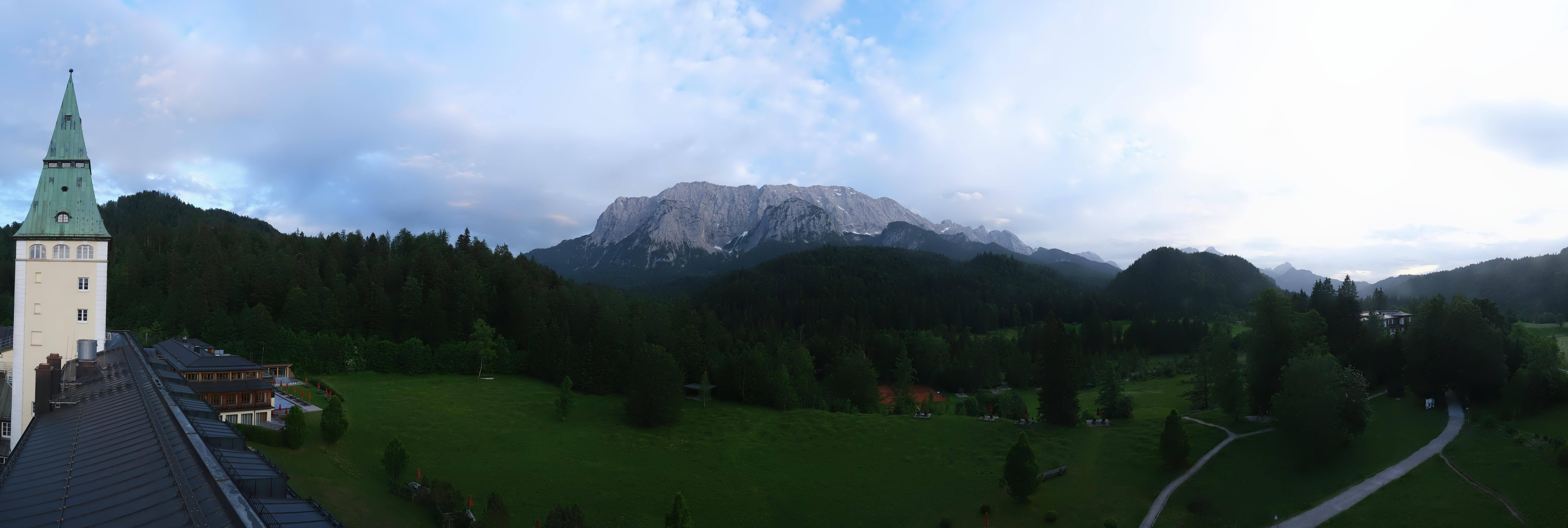 Archiv Foto Webcam Garmisch-Partenkirchen: Schloss Elmau