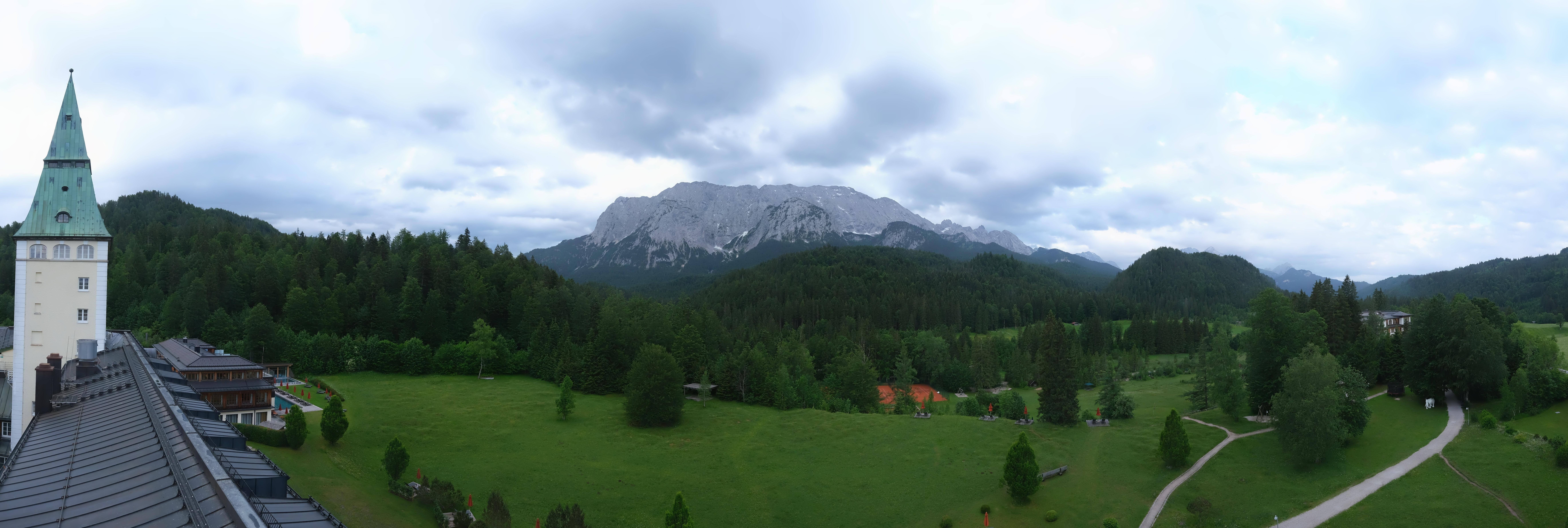 Archiv Foto Webcam Garmisch-Partenkirchen: Schloss Elmau