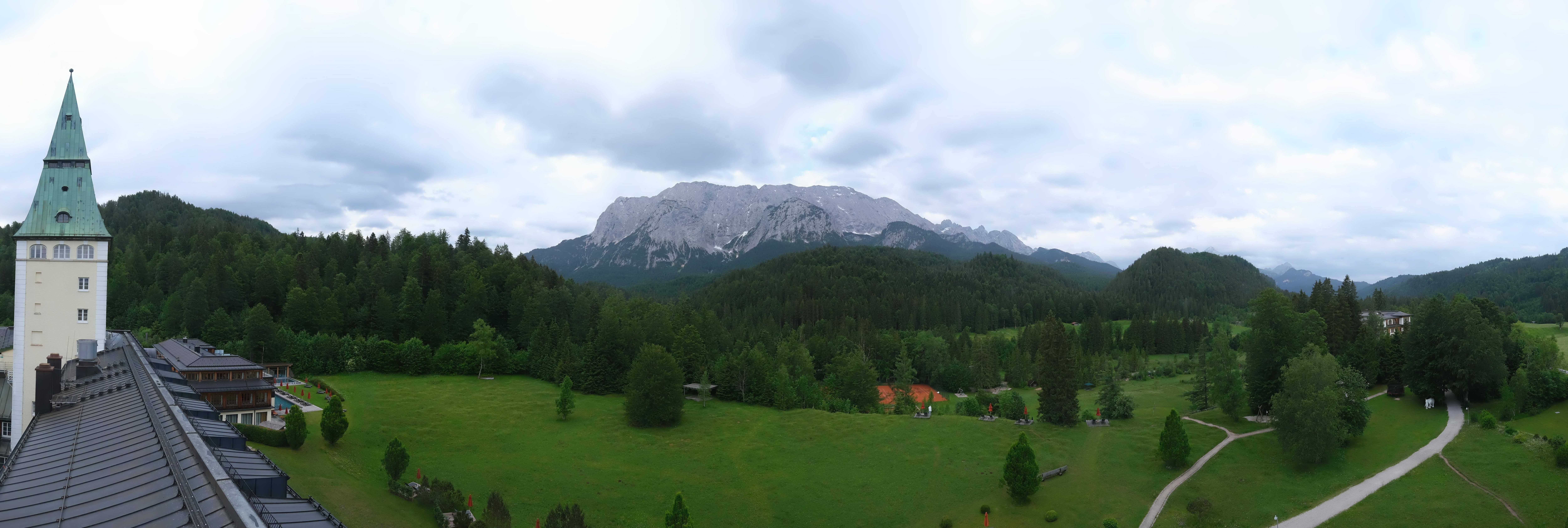 Archiv Foto Webcam Garmisch-Partenkirchen: Schloss Elmau