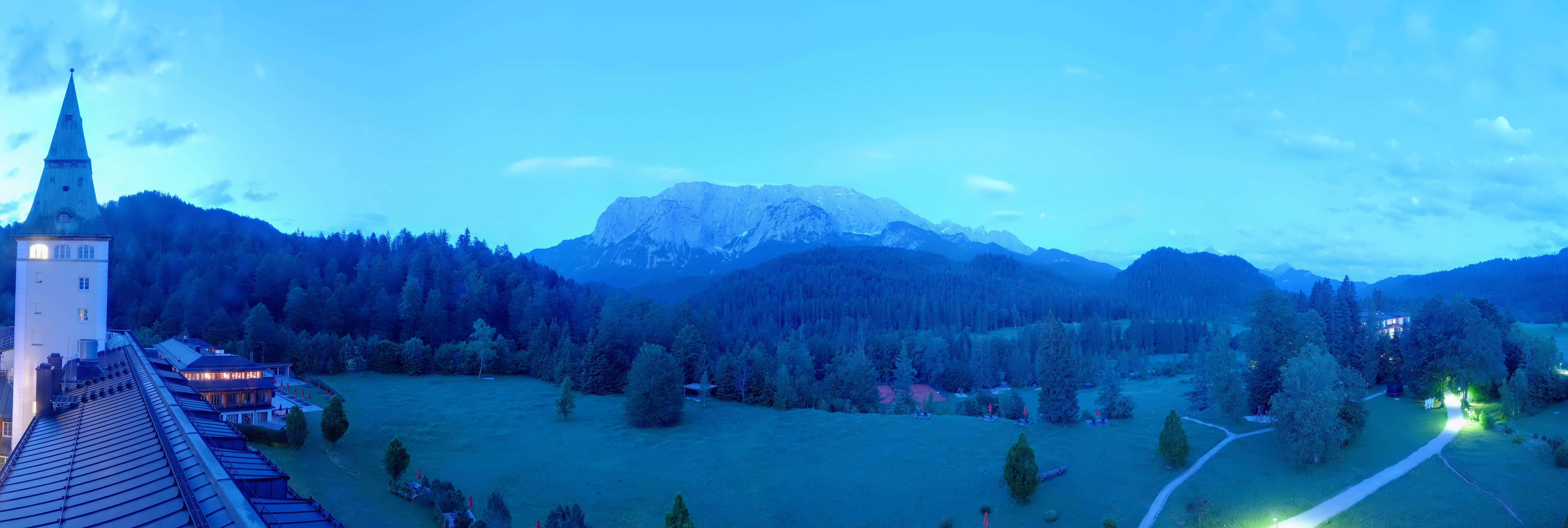 Archiv Foto Webcam Garmisch-Partenkirchen: Schloss Elmau