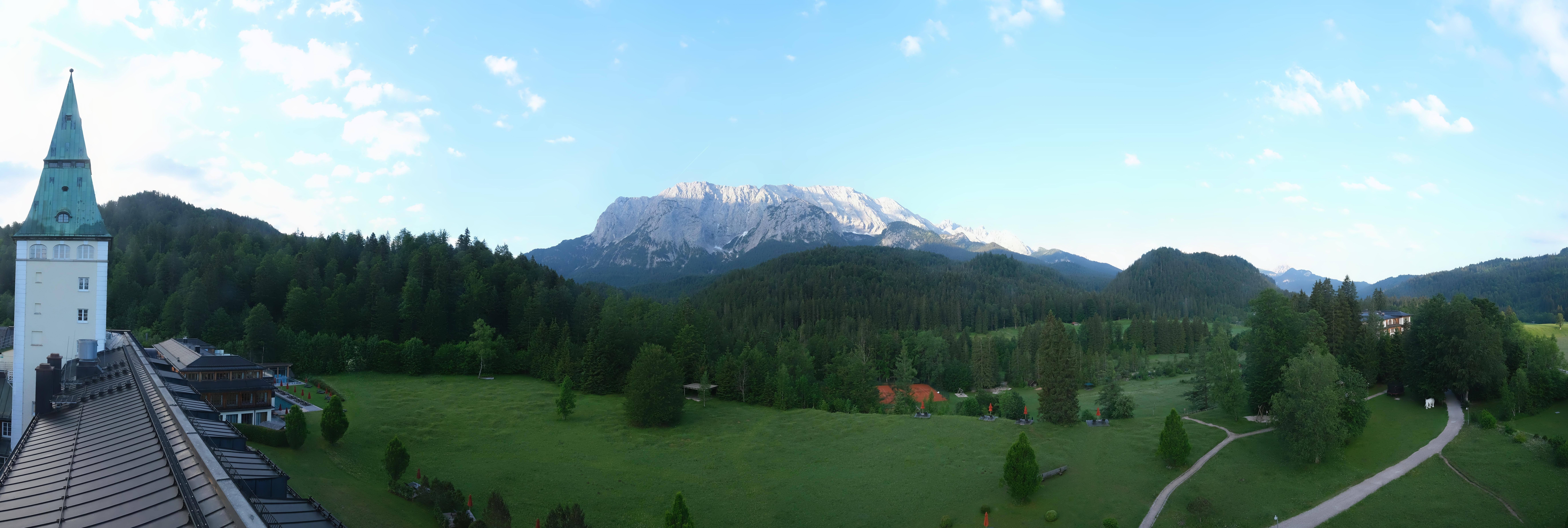 Archiv Foto Webcam Garmisch-Partenkirchen: Schloss Elmau