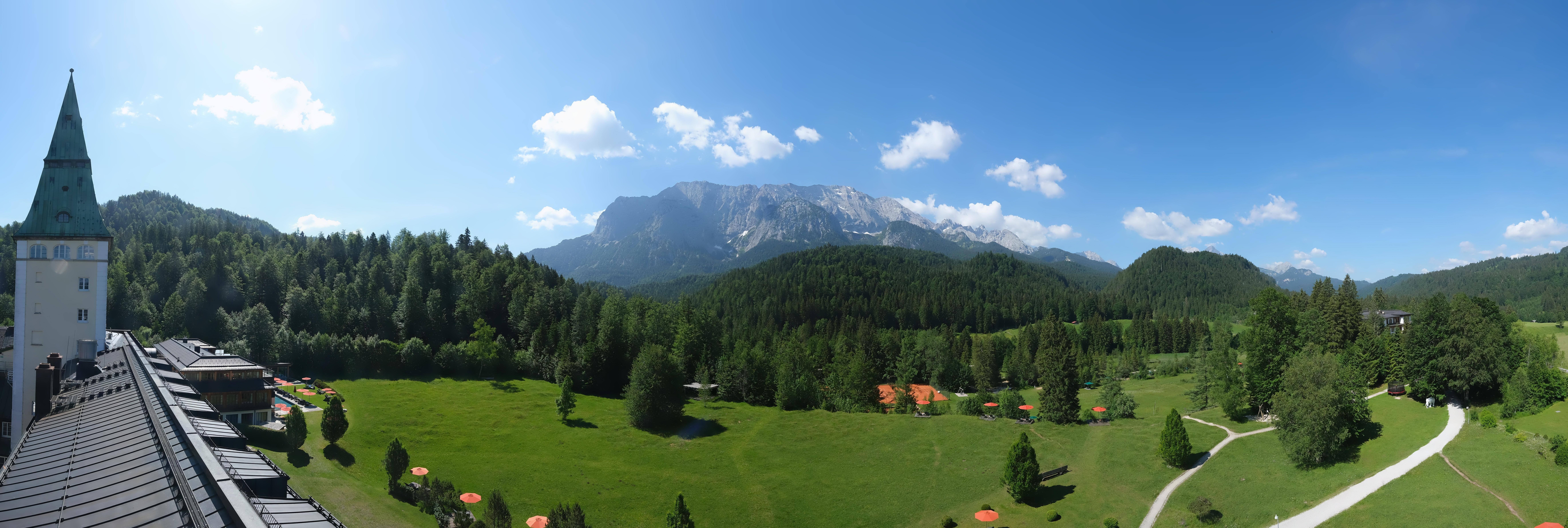 Archiv Foto Webcam Garmisch-Partenkirchen: Schloss Elmau
