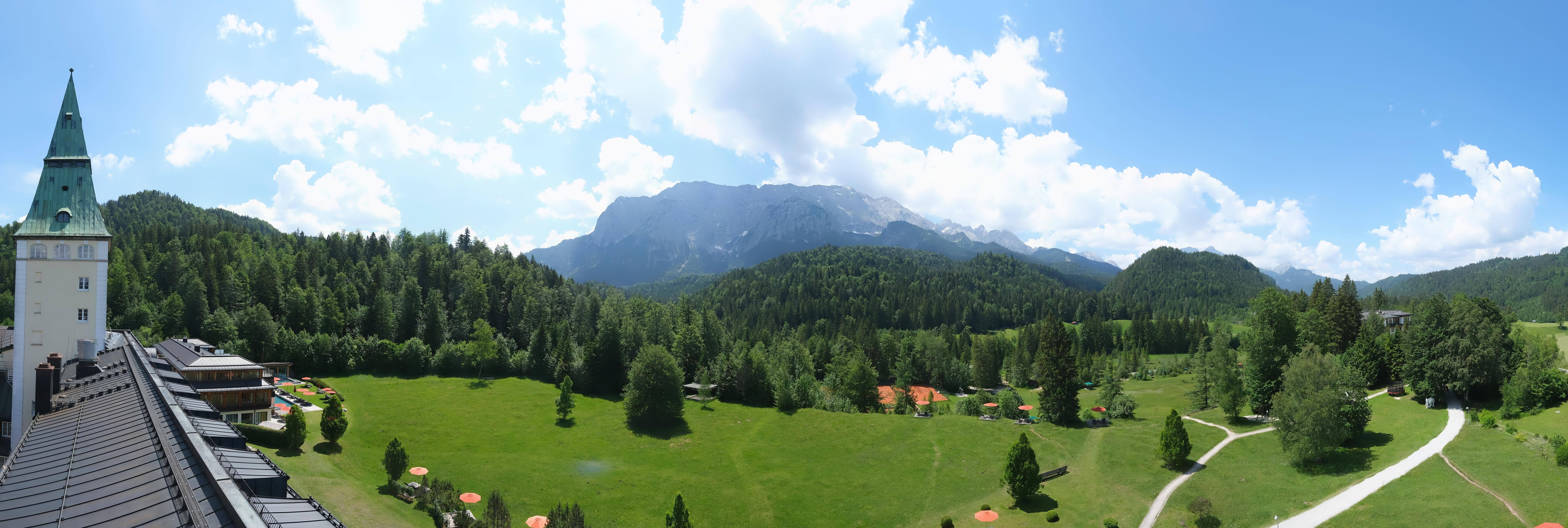 Archiv Foto Webcam Garmisch-Partenkirchen: Schloss Elmau