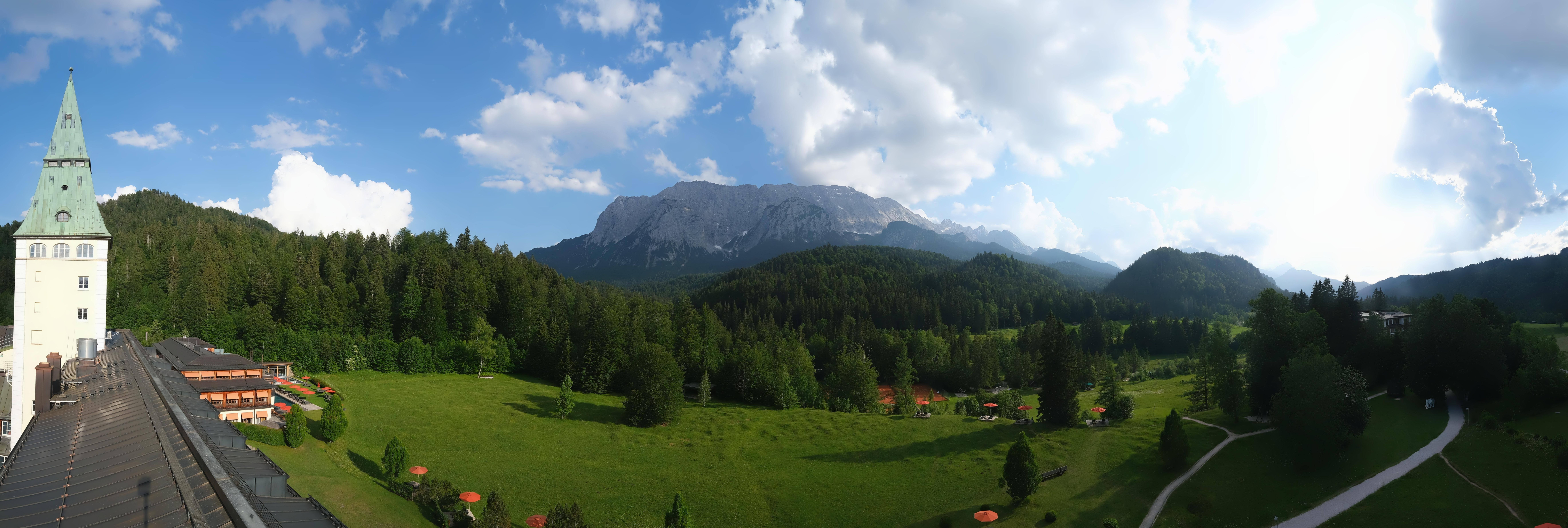 Archiv Foto Webcam Garmisch-Partenkirchen: Schloss Elmau