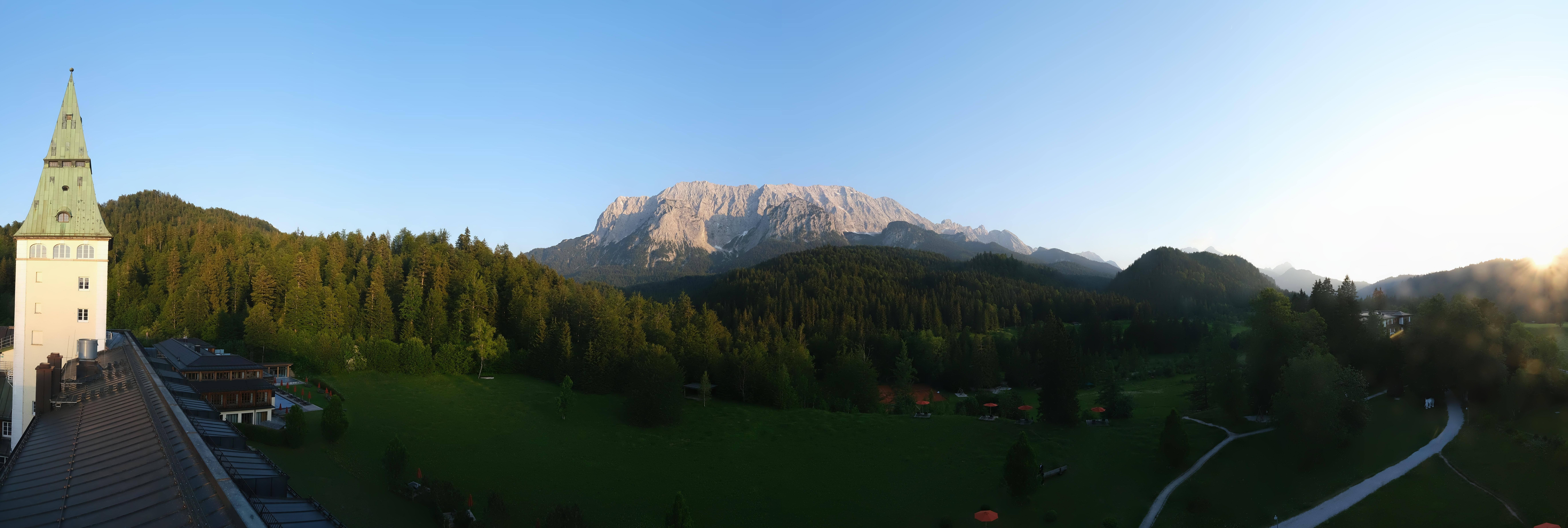Archiv Foto Webcam Garmisch-Partenkirchen: Schloss Elmau