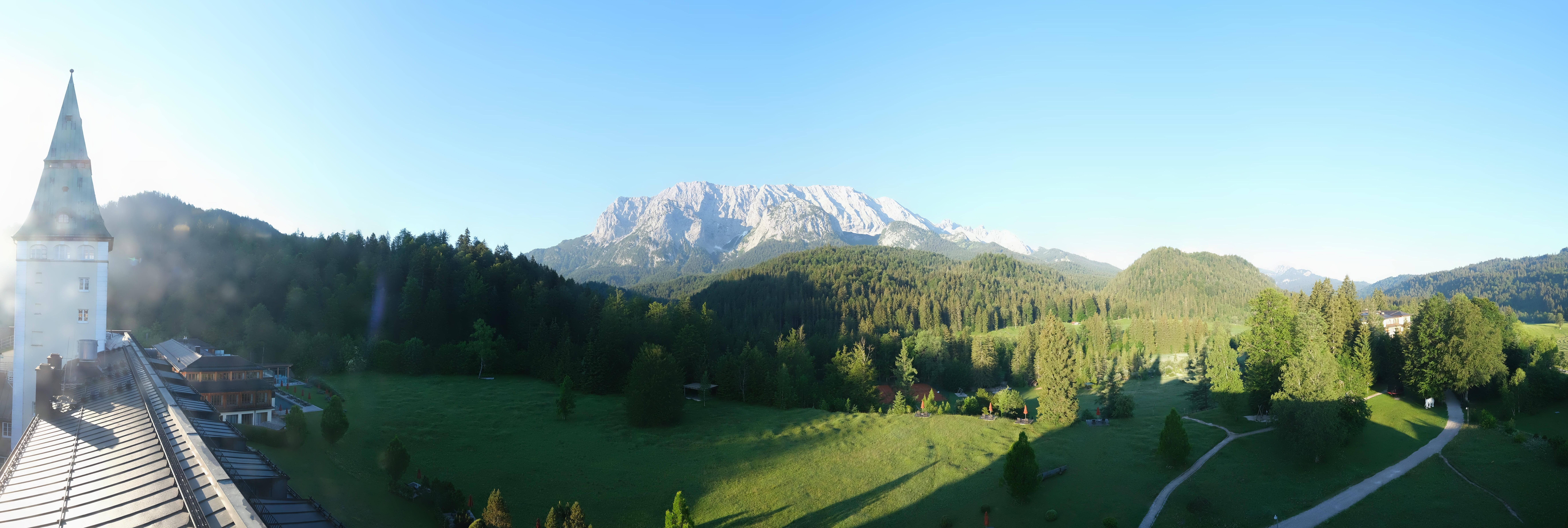 Archiv Foto Webcam Garmisch-Partenkirchen: Schloss Elmau